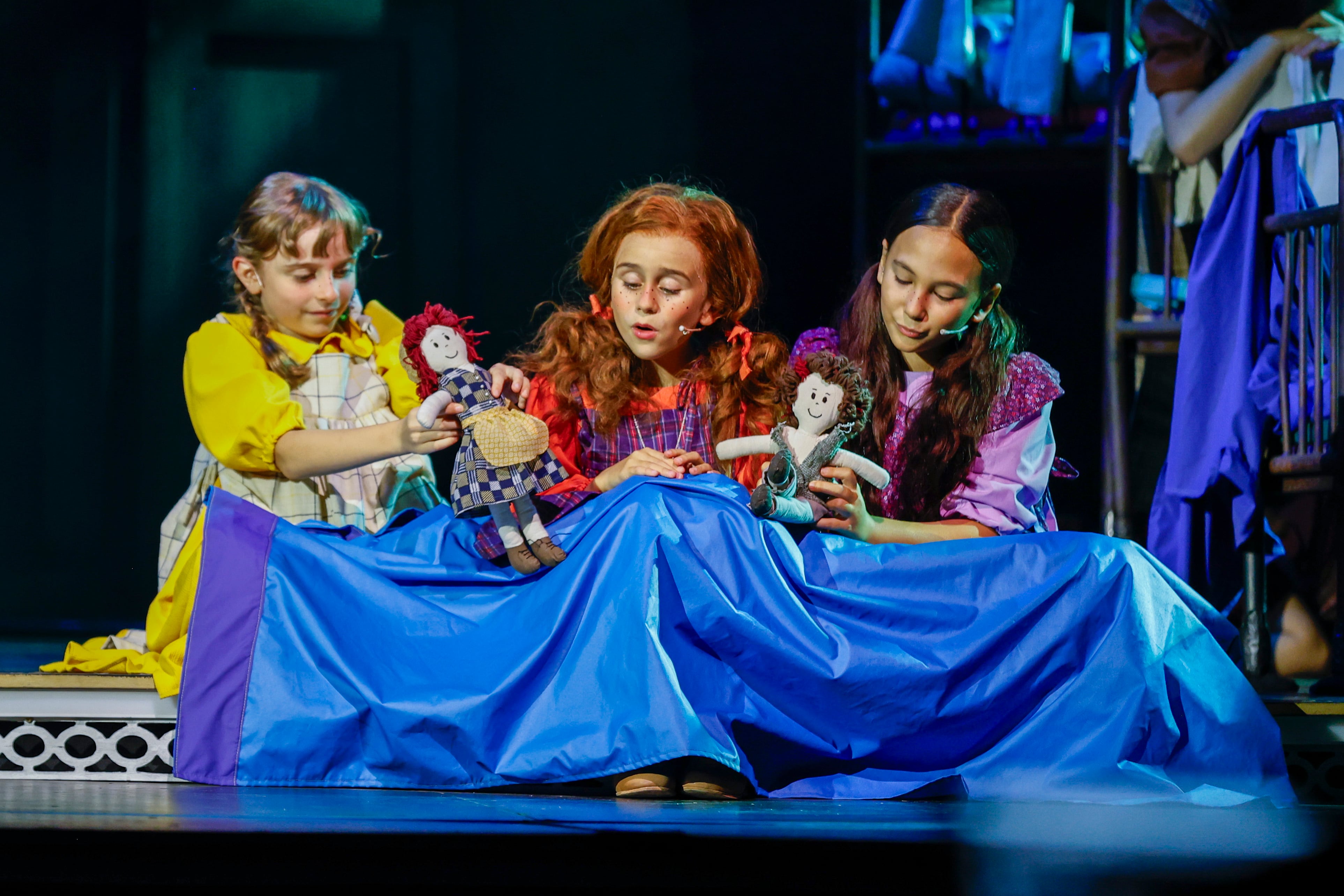 El esperado estreno de Annie reúne a grandes figuras del teatro argentino.