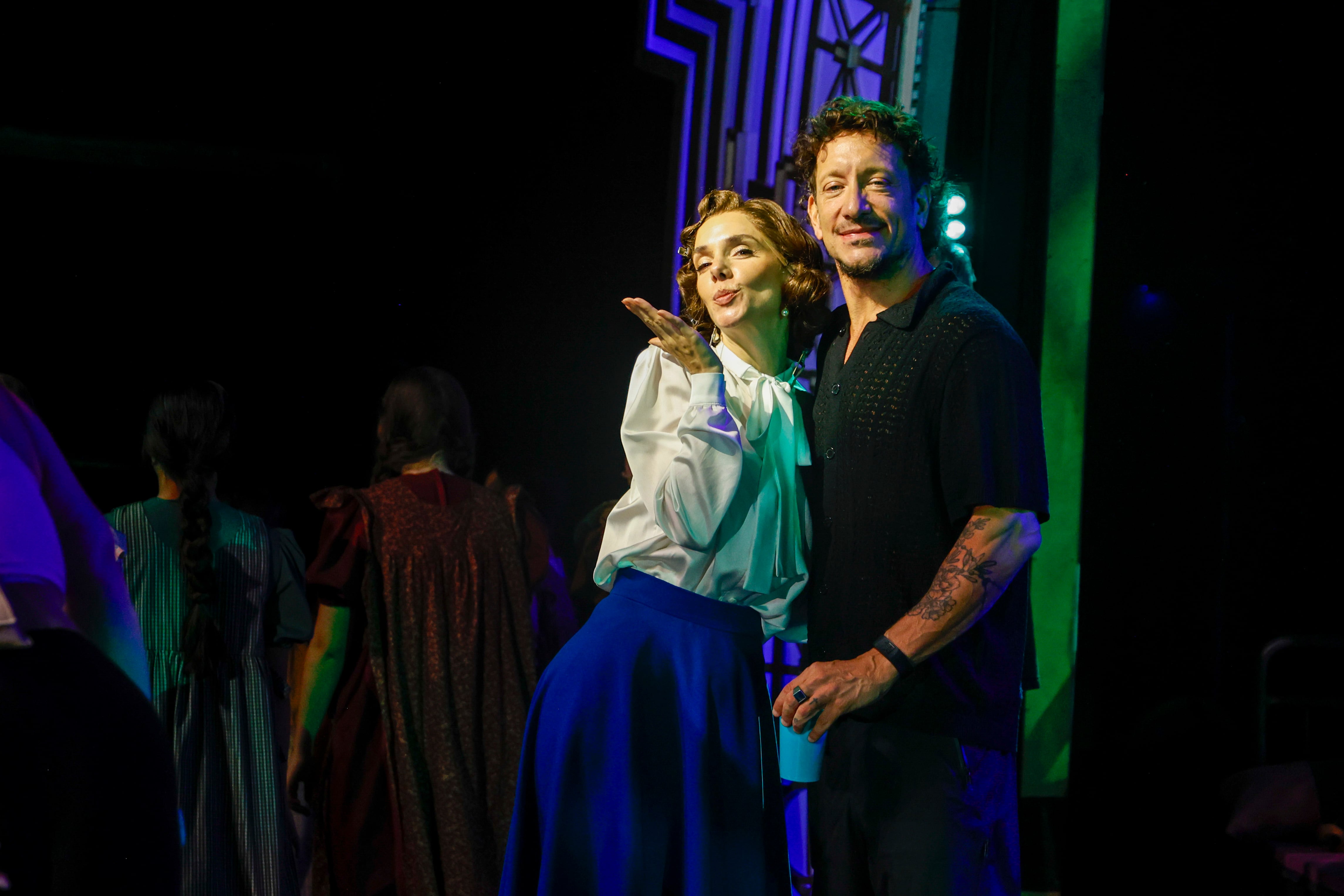 El esperado estreno de Annie reúne a grandes figuras del teatro argentino.