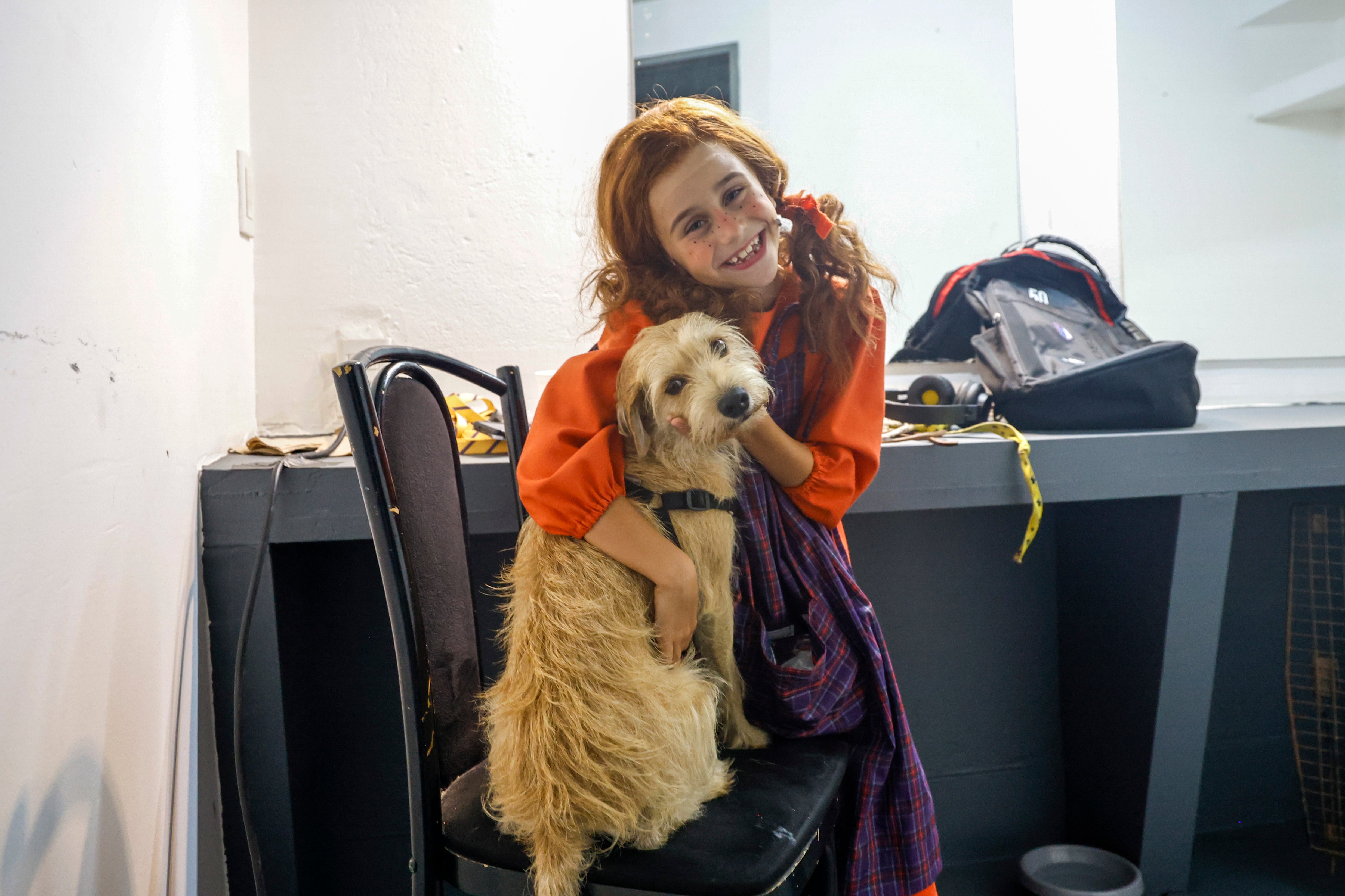 El esperado estreno de Annie reúne a grandes figuras del teatro argentino.