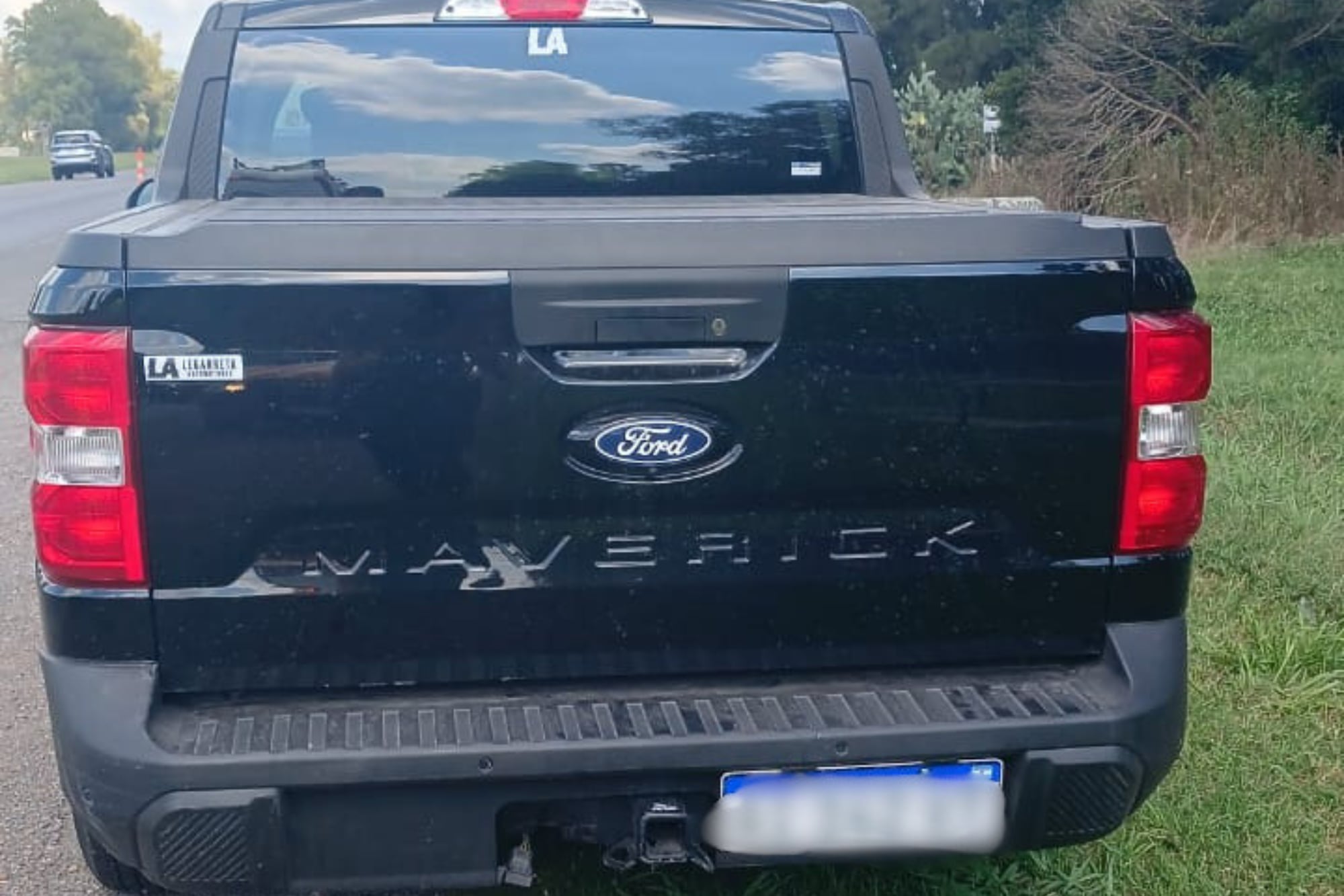 La influencer Barby Franco estuvo involucrada en un accidente de tránsito en la Ruta 3, pero no sufrió heridas graves.