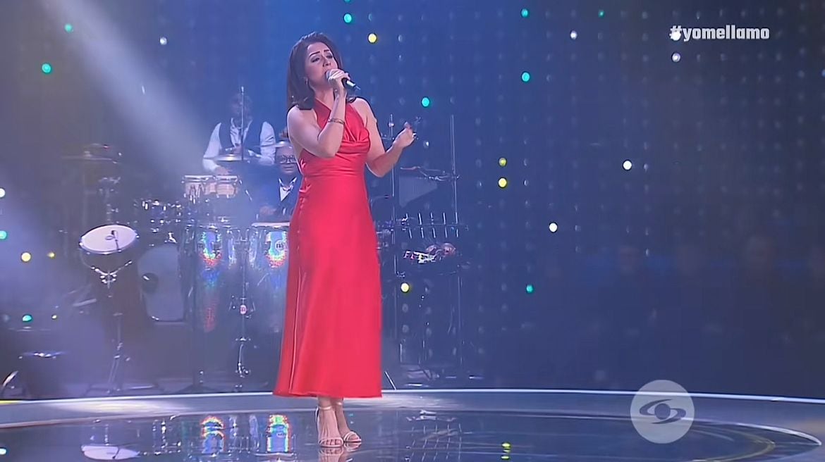César Escola quedó impresionado por la imitadora de Gloria Estefan en 'Yo me llamo', elogiando su talento y belleza.