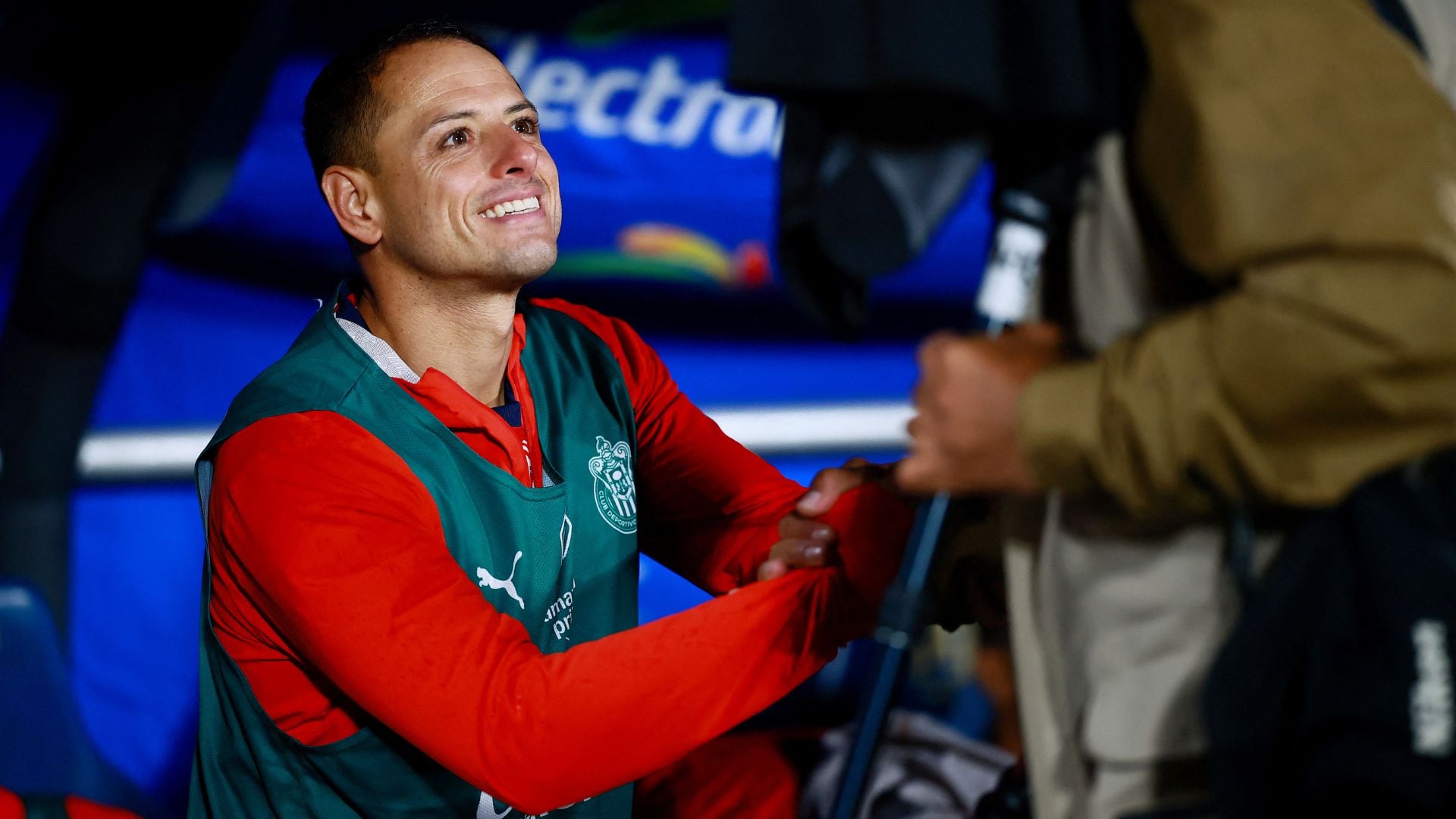 Javier Hernández, conocido como Chicharito, podría iniciar su carrera como analista deportivo en ESPN.