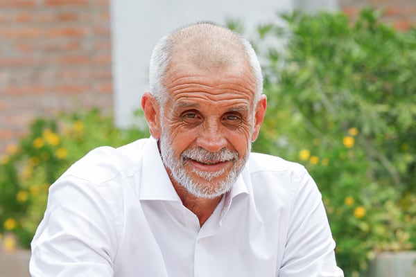 El chef Christian Petersen fue hospitalizado nuevamente con alucinaciones tras un brote psiquiátrico.