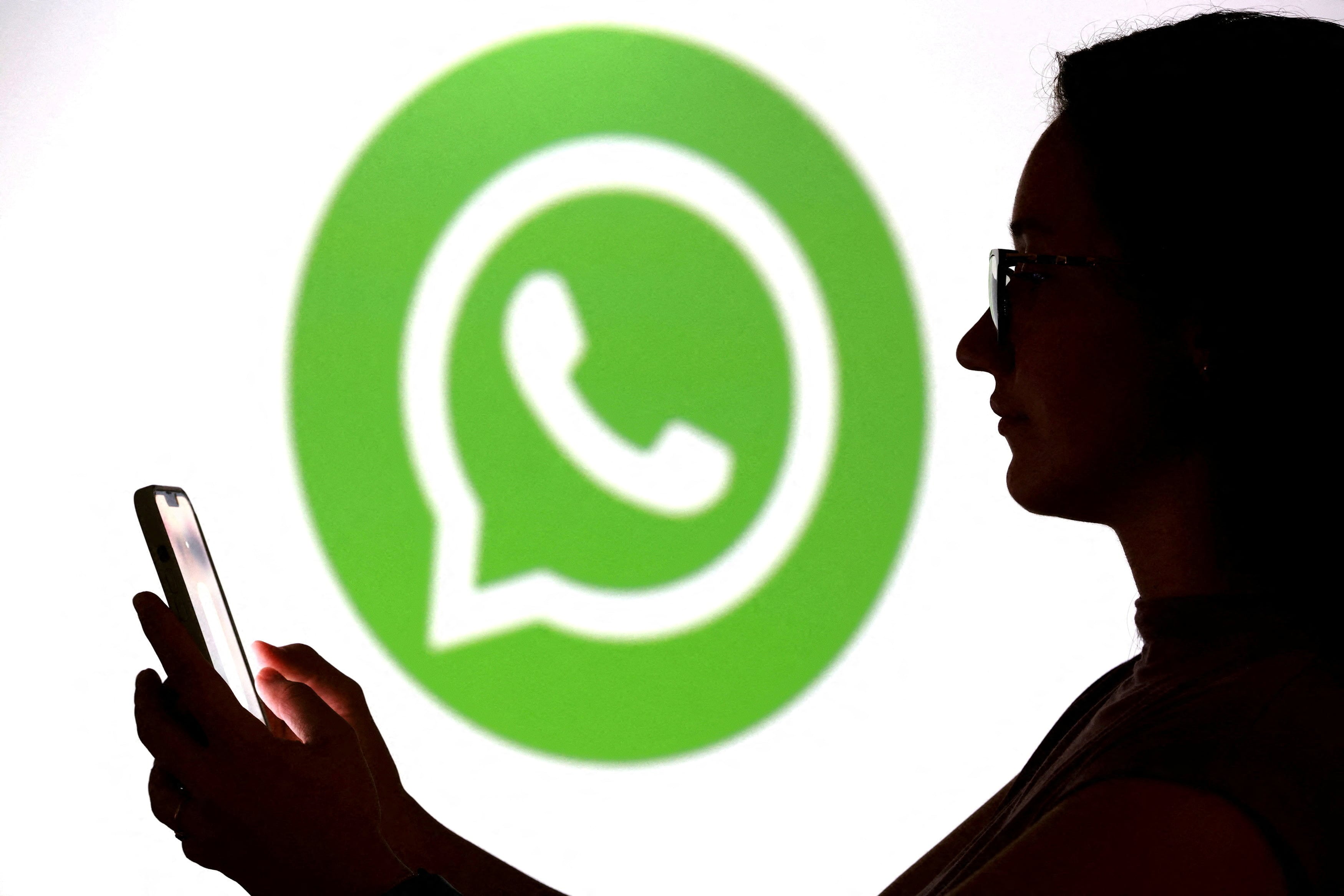 Descubre c&oacute;mo acceder a la papelera de WhatsApp y liberar espacio en tu dispositivo.