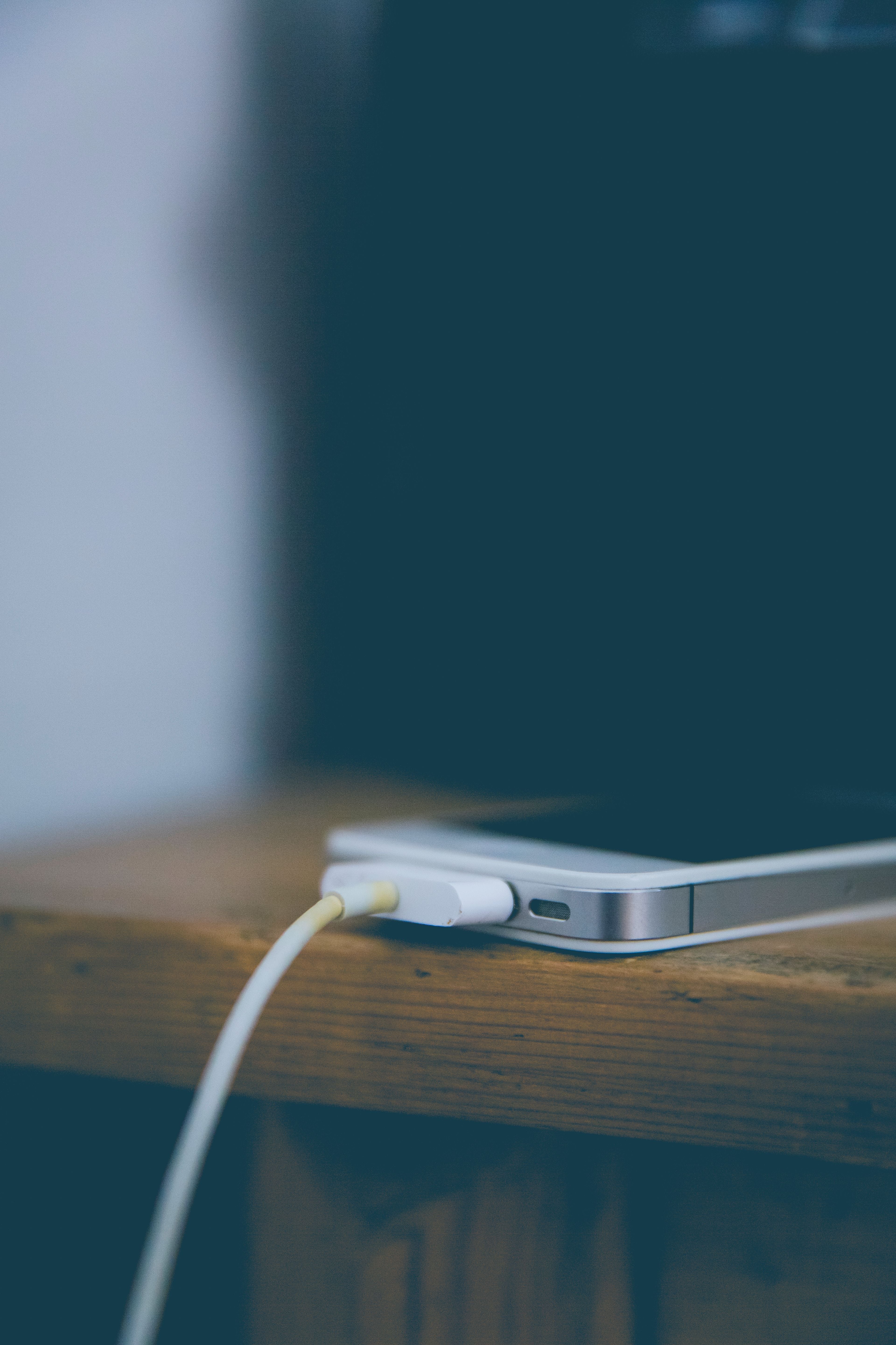 Aprende c&oacute;mo cuidar la bater&iacute;a de tu celular con estos consejos pr&aacute;cticos.