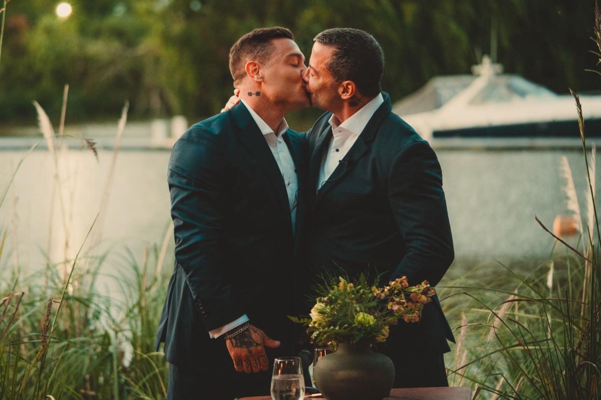 El esposo de la ex de Solange Abraham critica su regreso a Gran Hermano y lanza duras acusaciones.