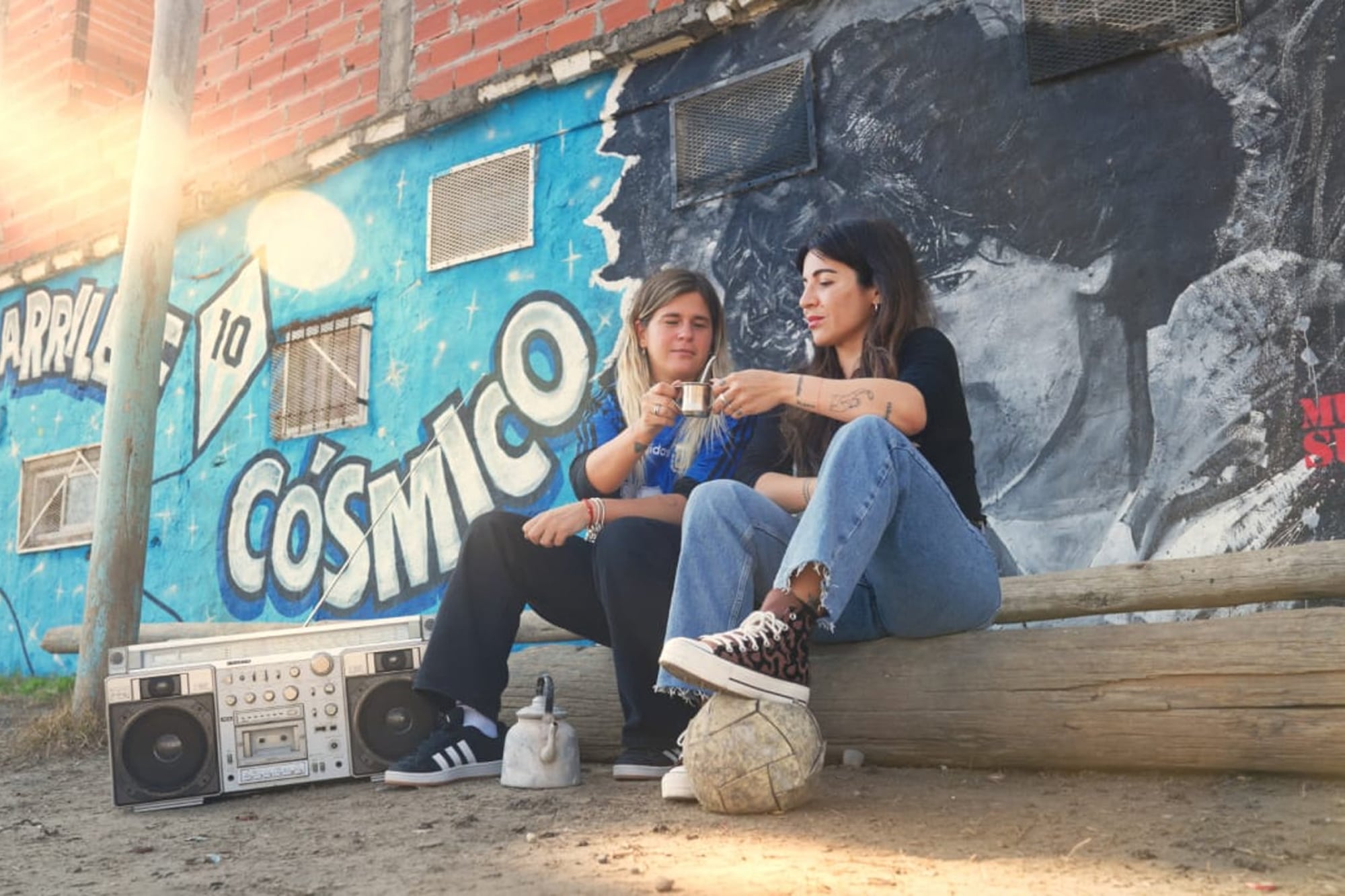 Claudia Villafañe organiza un viaje por Italia para seguir los pasos de Maradona, pero a un alto costo.
