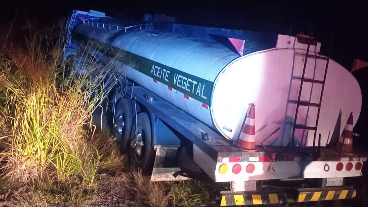 Un sospechoso fue capturado tras un atraco a un camión cisterna en Tebicuary, donde se robaron 27.000 litros de aceite.