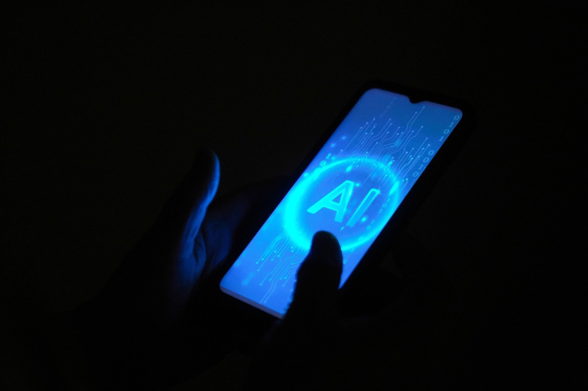 Un estudio del MIT advierte sobre los efectos del uso excesivo de la inteligencia artificial en nuestra mente.