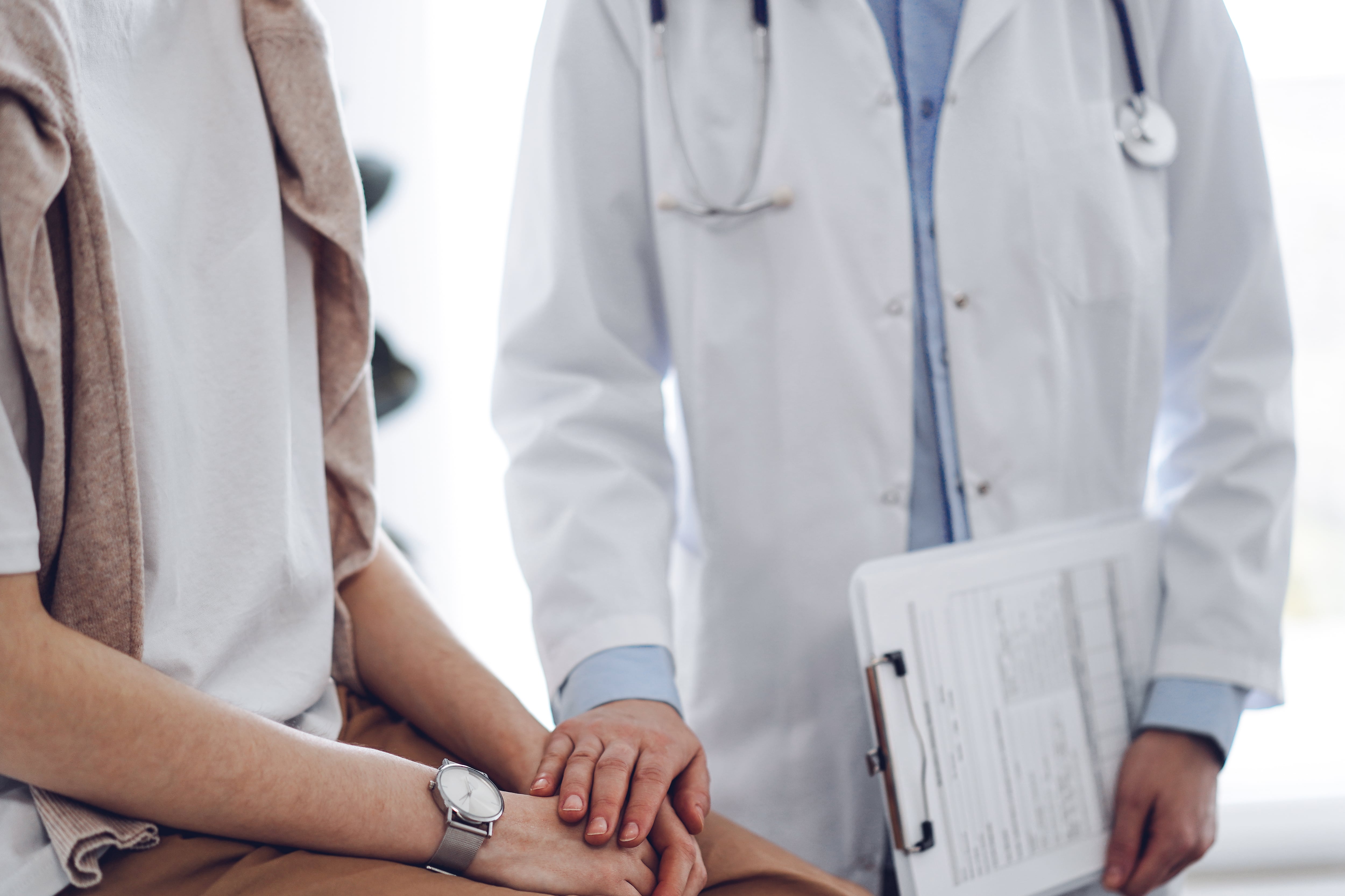 Un simple gesto de amor puede reducir el dolor físico y la ansiedad, según estudios recientes.