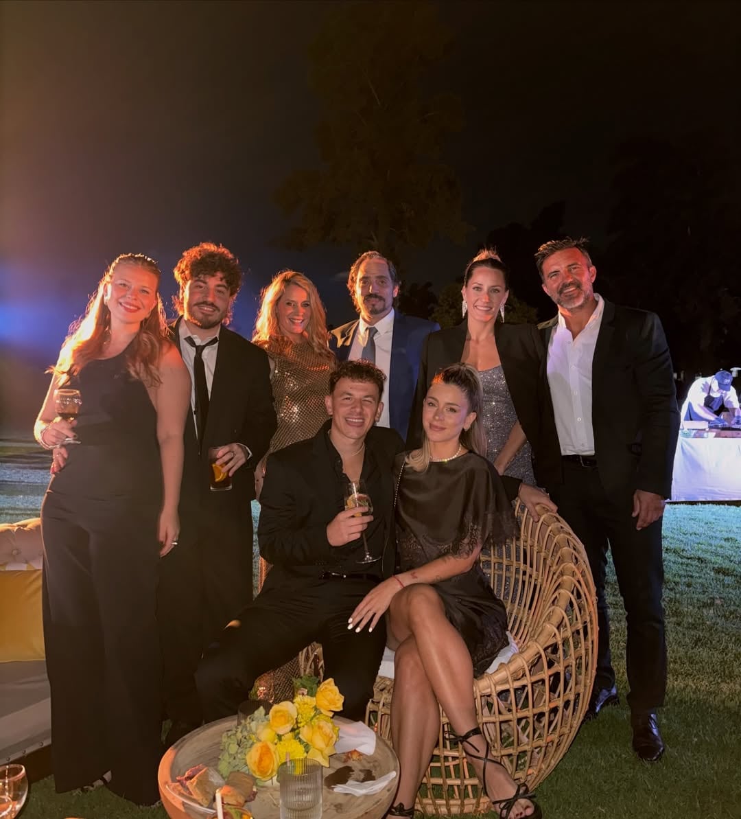 La influencer y el empresario celebraron su casamiento rodeados de famosos y un ambiente mediterráneo.