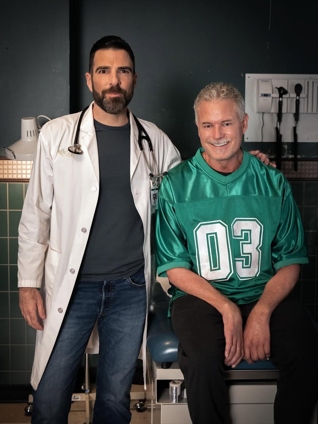 El actor Eric Dane falleció a los 53 años tras una valiente lucha contra la ELA, con el apoyo de su familia y amigos.