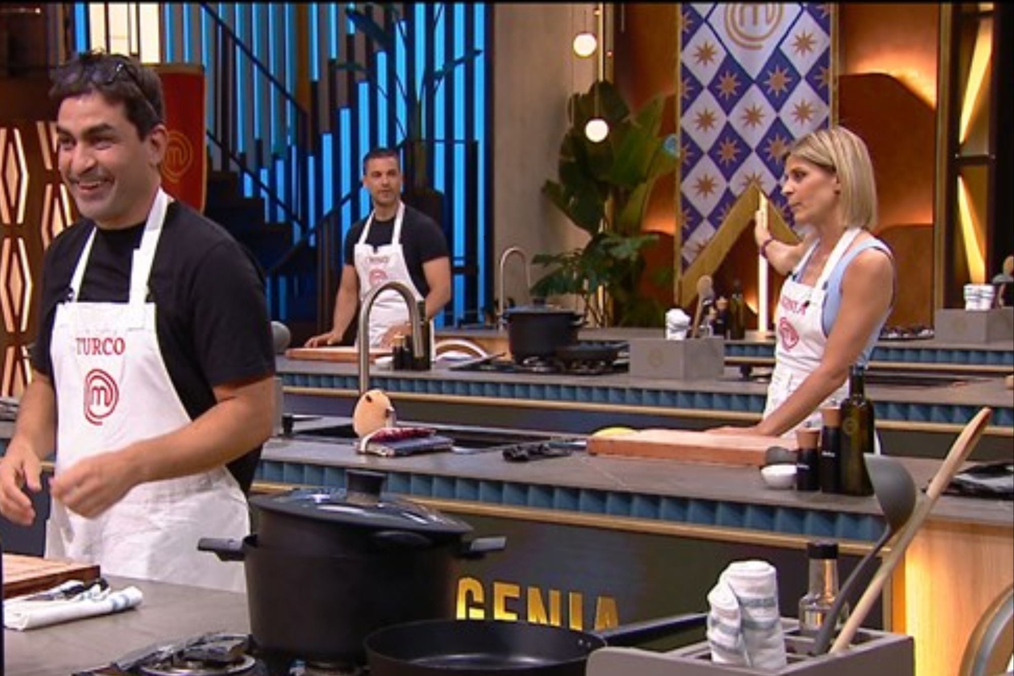 La actriz fue la nueva eliminada tras un desafiante reto de cocina en el programa.