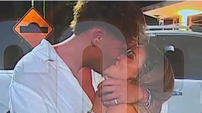 Las fotos que desvelan el romance entre Evangelina Anderson e Ian Lucas desatan la furia del youtuber.