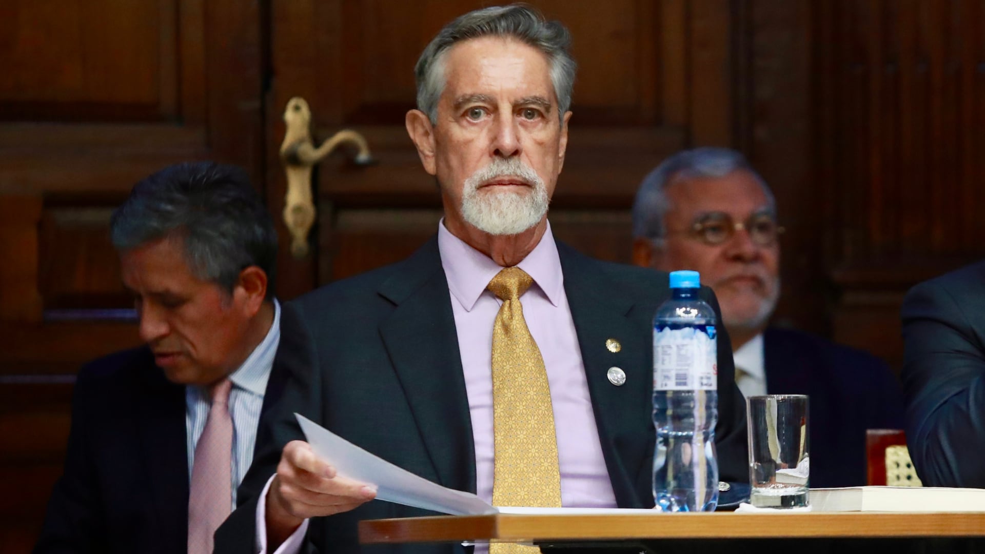 El exmandatario evalúa acudir a la justicia supranacional si el Congreso lo inhabilita por 10 años.
