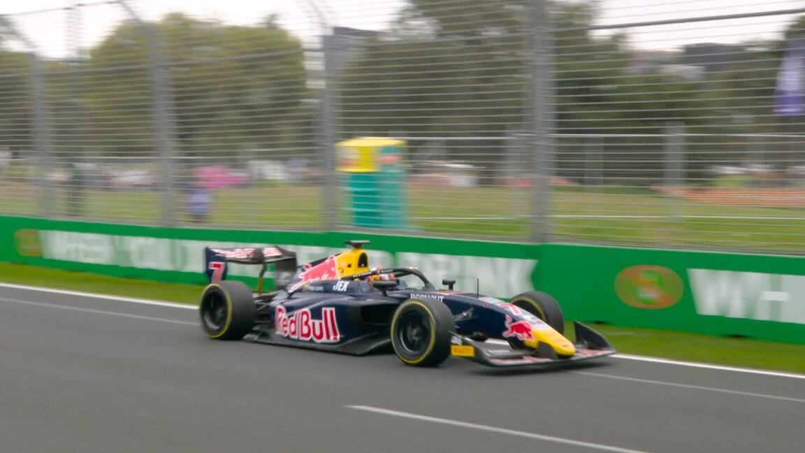 El piloto argentino tuvo un desempeño notable en su primera práctica en Melbourne.