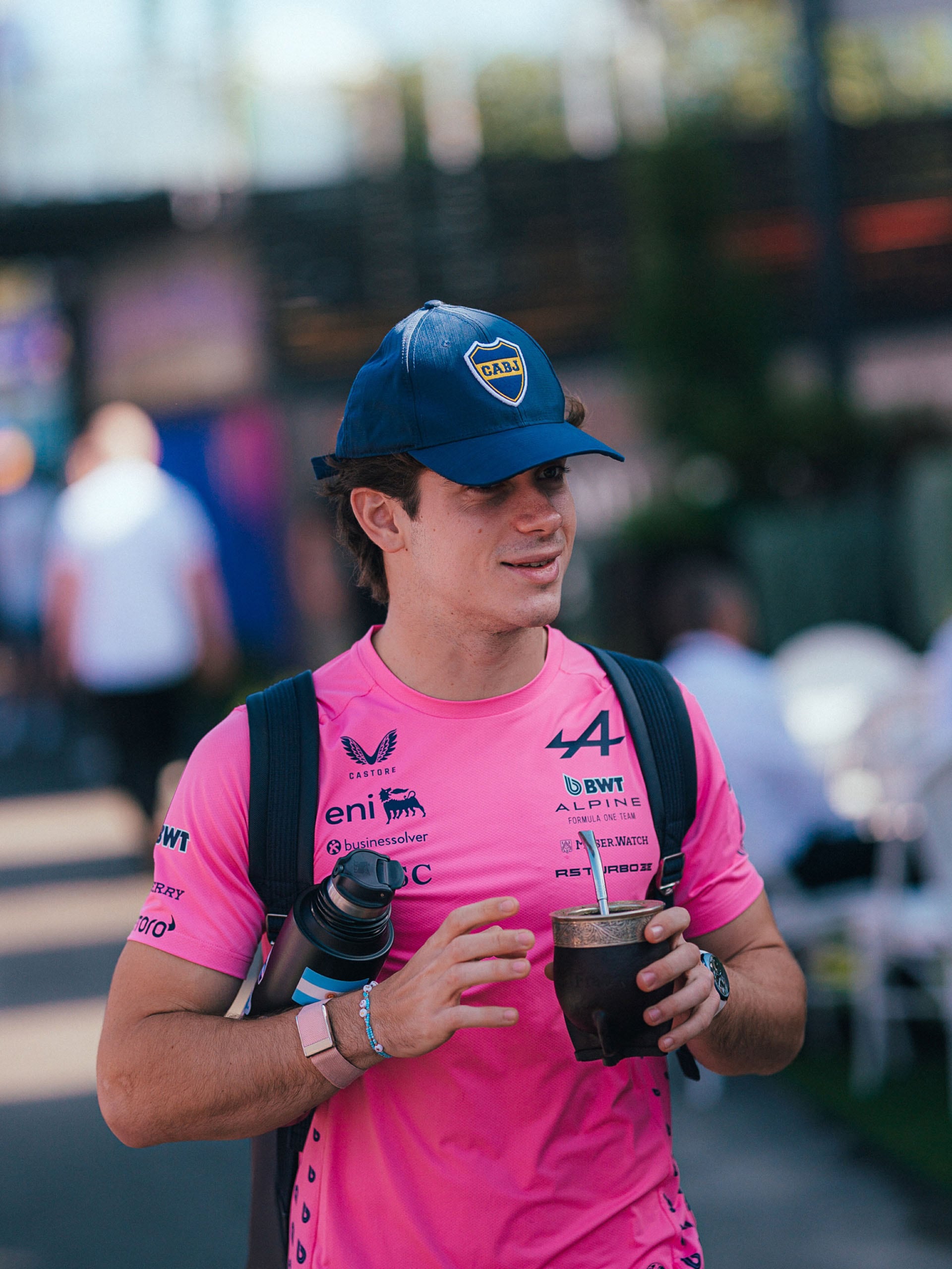 El piloto argentino tuvo un desempeño notable en su primera práctica en Melbourne.