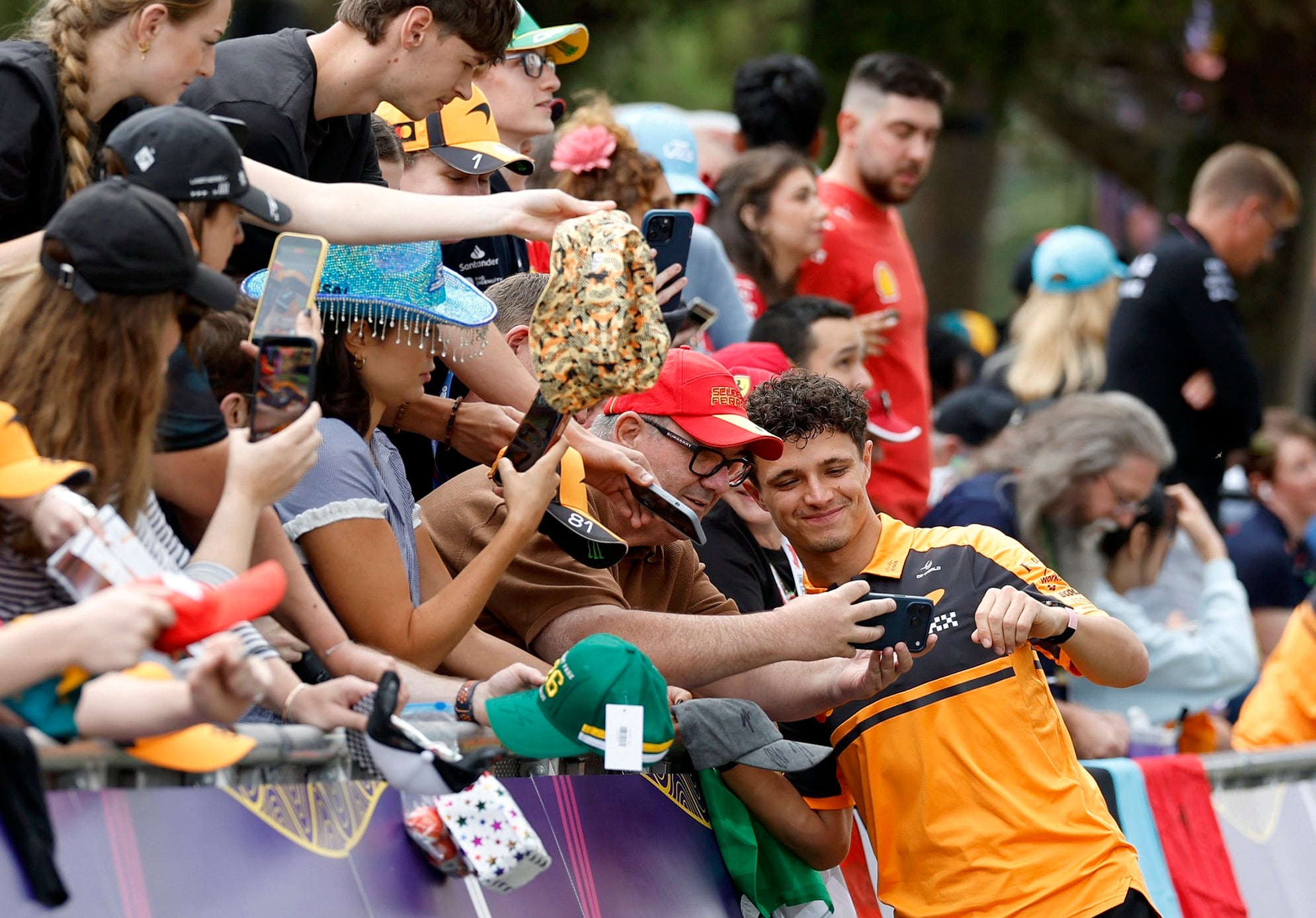 El piloto argentino tuvo un desempeño notable en su primera práctica en Melbourne.