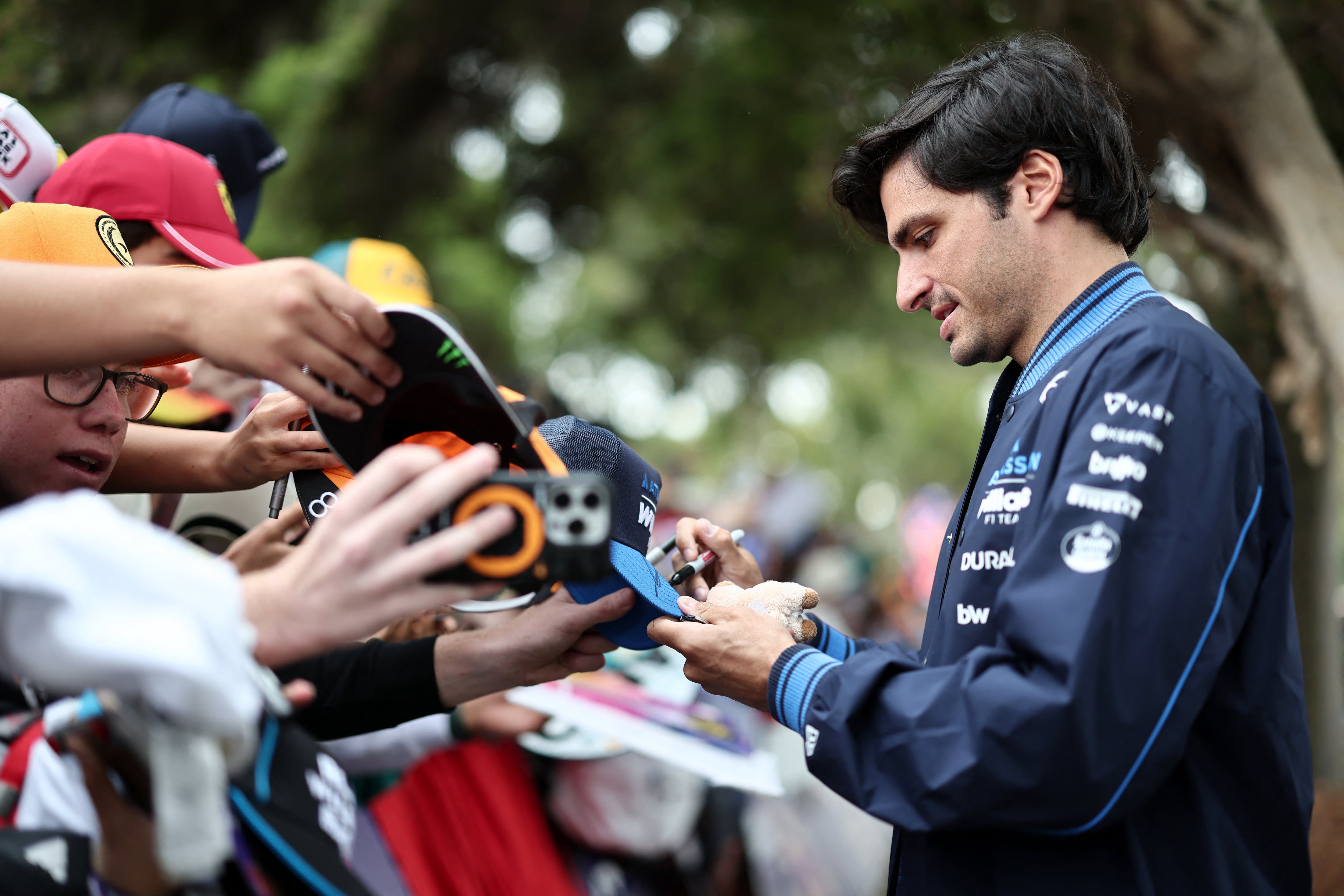 El piloto argentino tuvo un desempeño notable en su primera práctica en Melbourne.