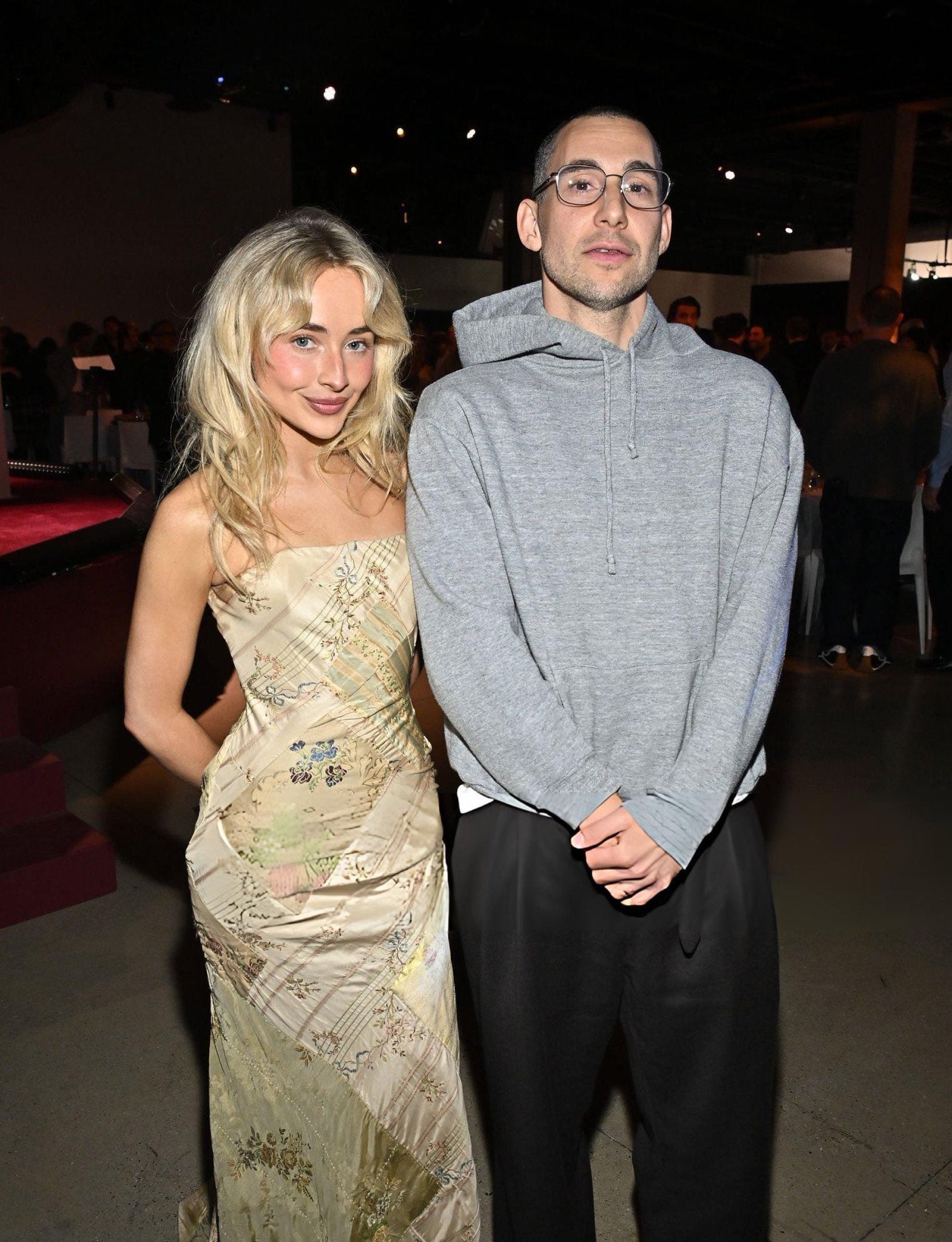 El productor Jack Antonoff destaca por su autenticidad en la música, sin seguir tendencias.