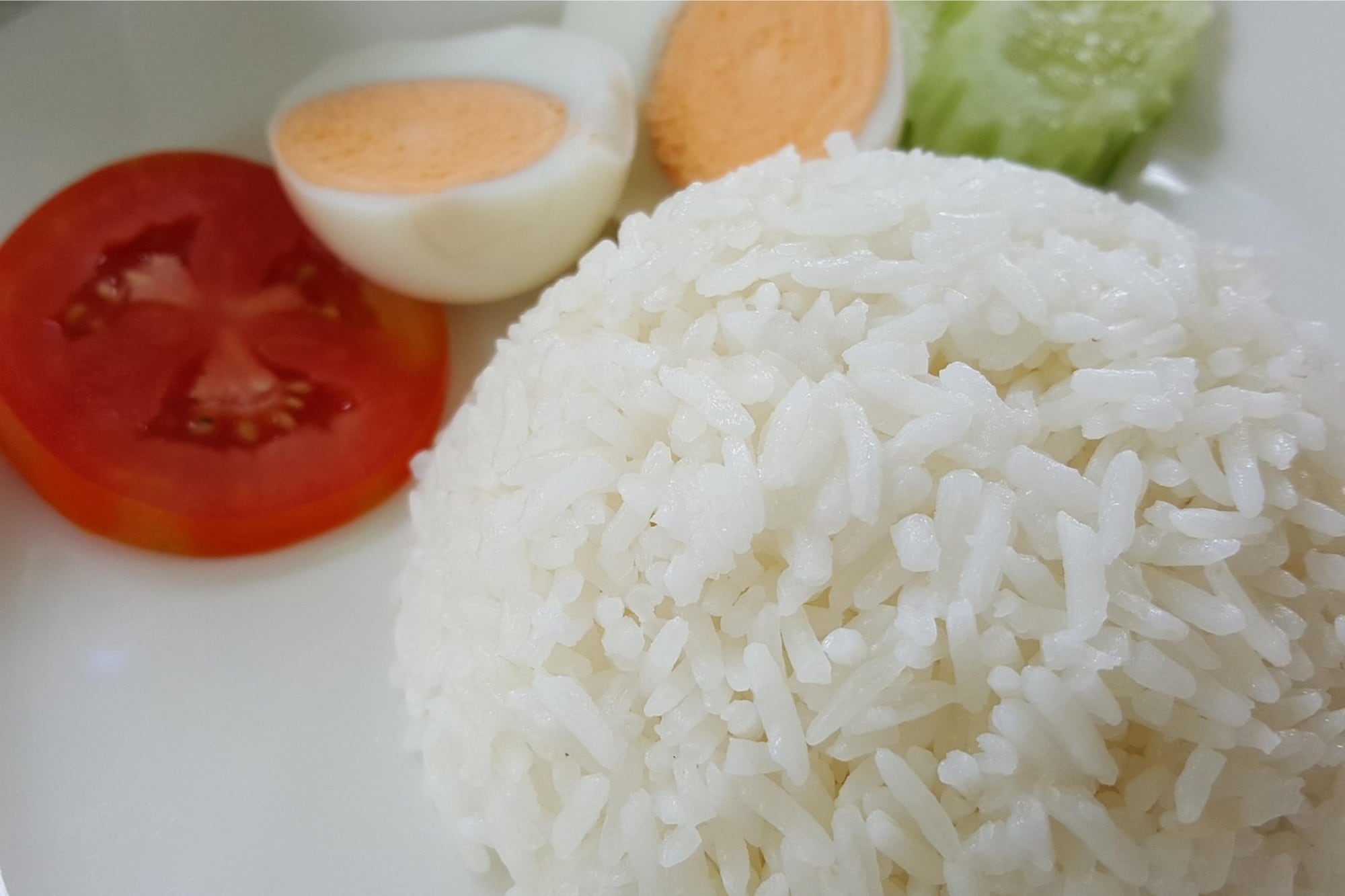 El chef espa&ntilde;ol comparte su m&eacute;todo para cocinar arroz blanco con sabor.