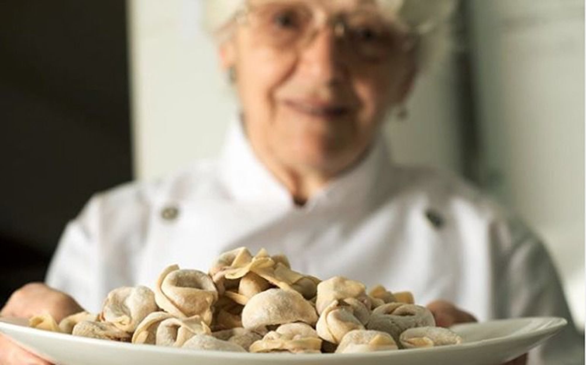 Mar&iacute;a Teresa Corradini, &iacute;cono de la gastronom&iacute;a argentina, comparte su historia de esfuerzo y &eacute;xito.