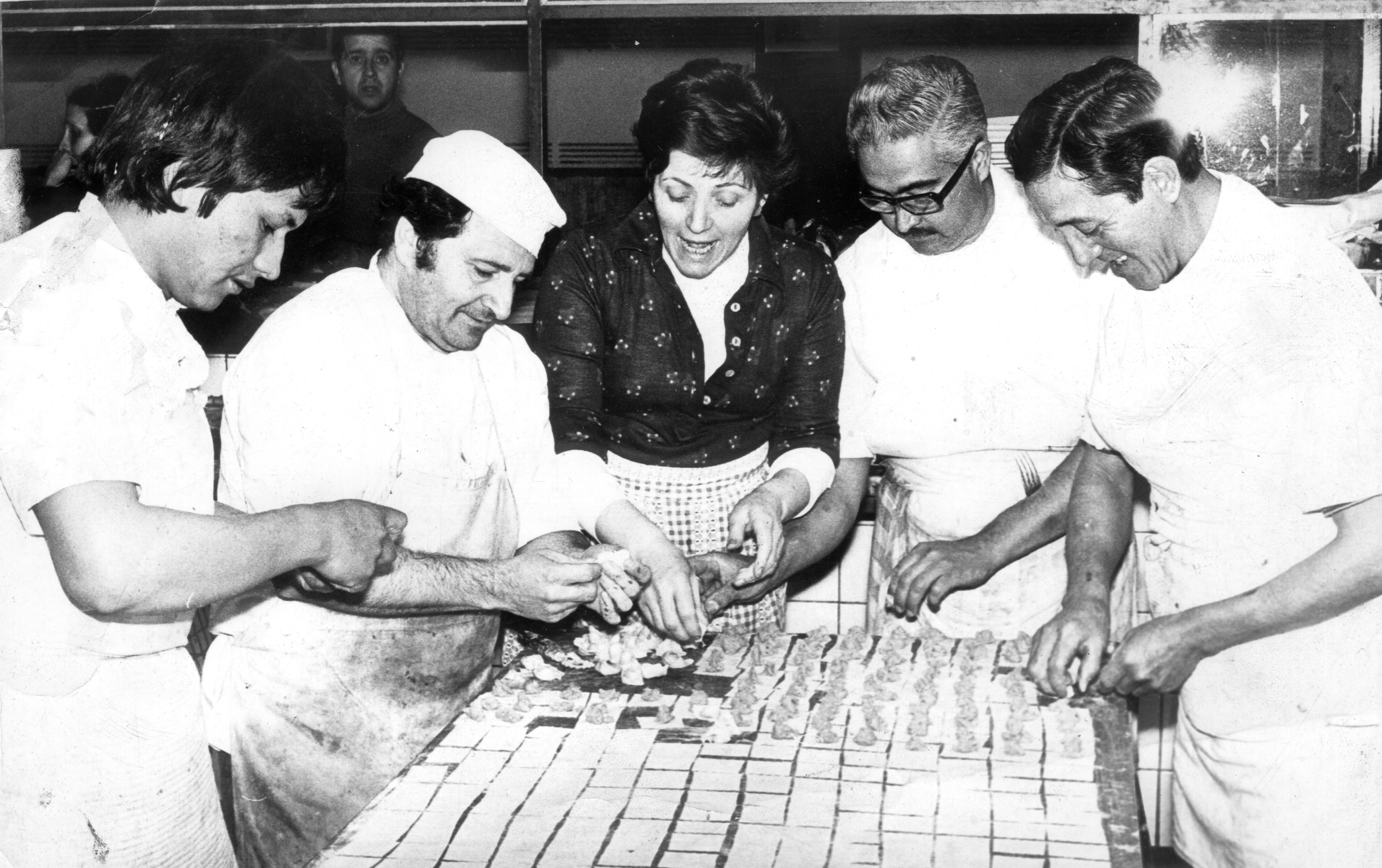 María Teresa Corradini, ícono de la gastronomía argentina, comparte su historia de esfuerzo y éxito.