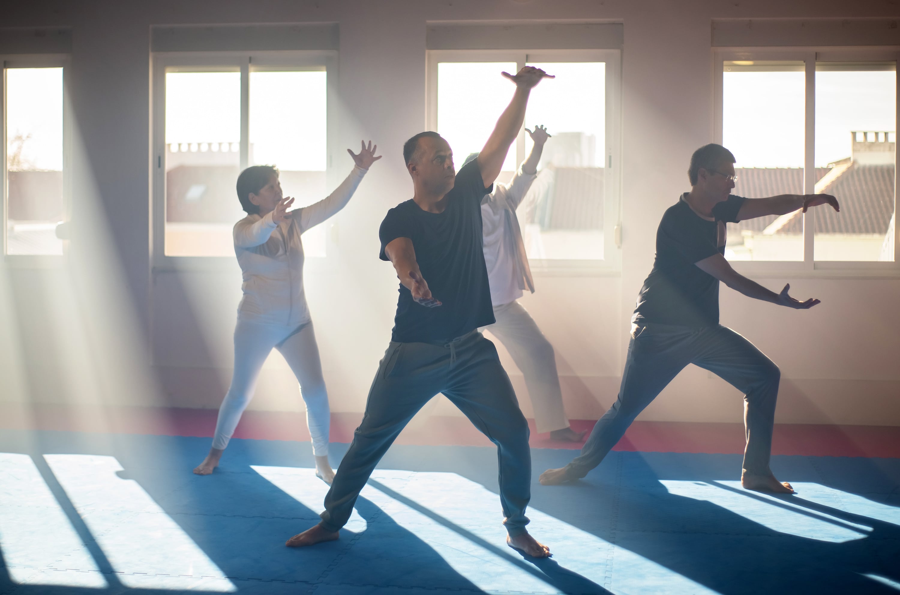 Este método busca liberar bloqueos emocionales a través del movimiento natural y espontáneo.