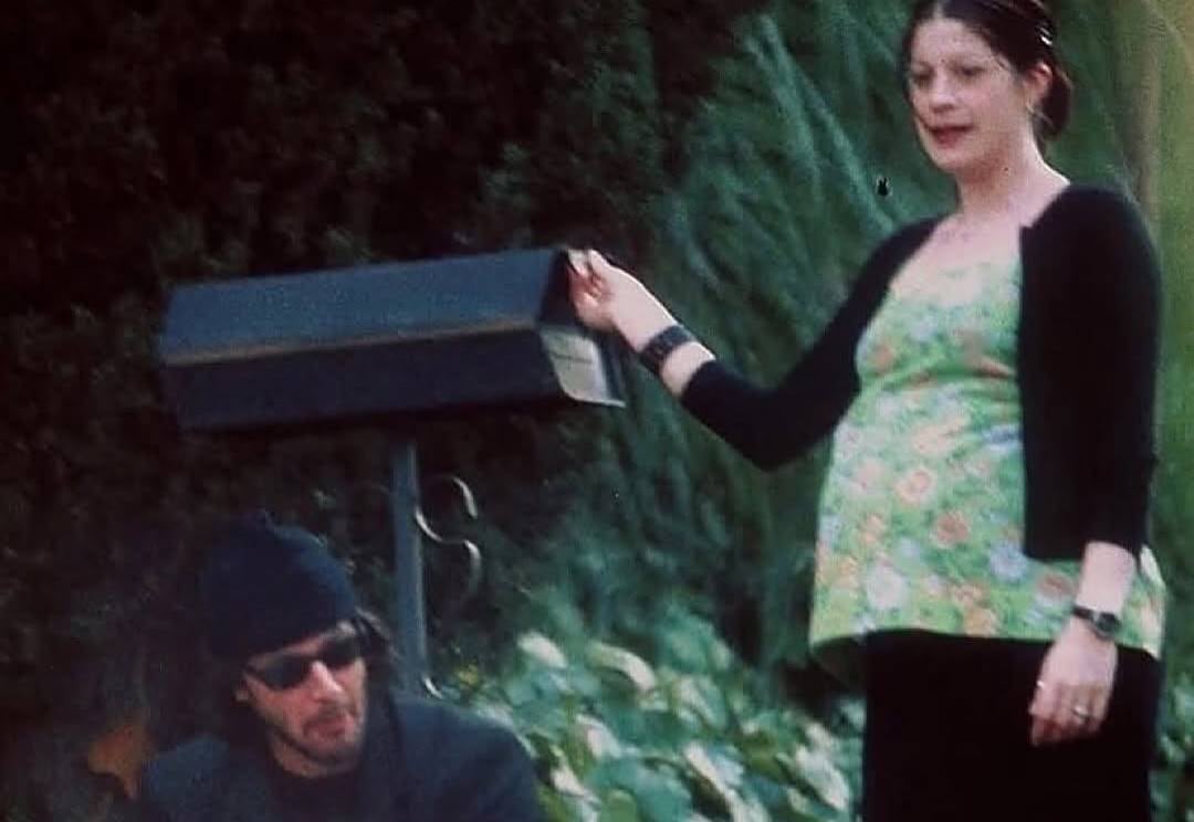 Keanu Reeves ha enfrentado la pérdida de su hija y su gran amor, un duelo que ha marcado su vida.