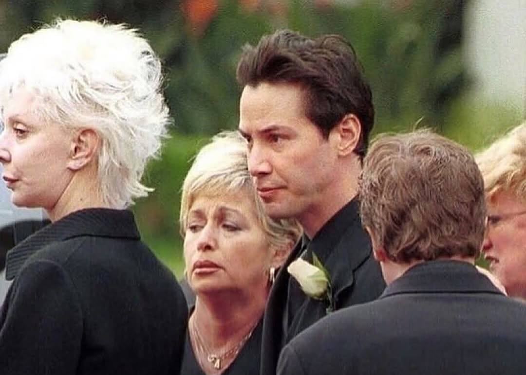 Keanu Reeves ha enfrentado la pérdida de su hija y su gran amor, un duelo que ha marcado su vida.