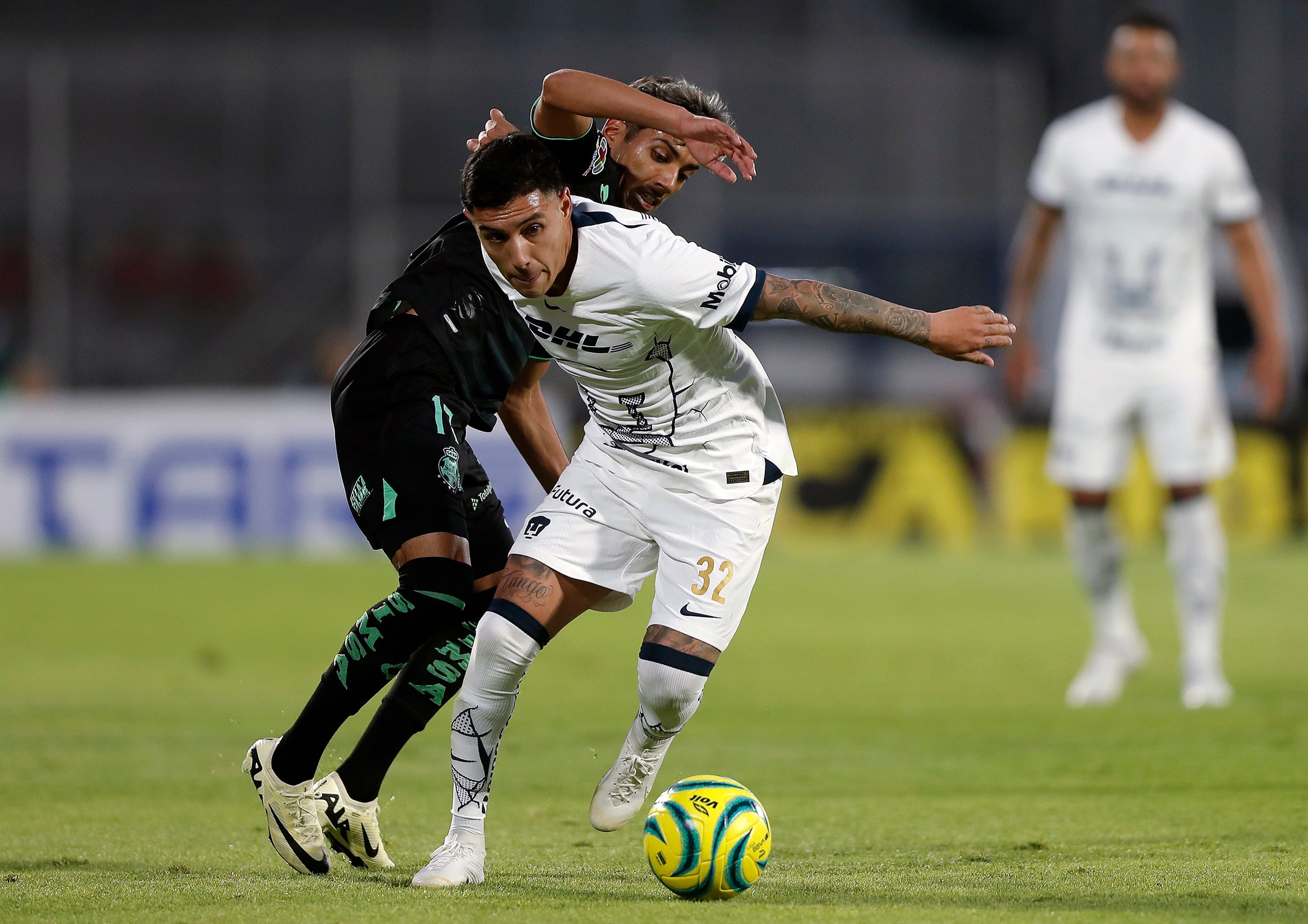 El extremo argentino podría unirse a Mazatlán FC tras su paso por Pumas, buscando recuperar protagonismo.