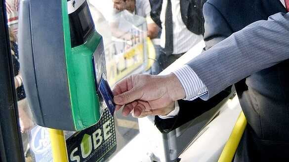 A partir del 12 de mayo, el transporte público aceptará pagos QR a través de billeteras virtuales, según el BCRA.