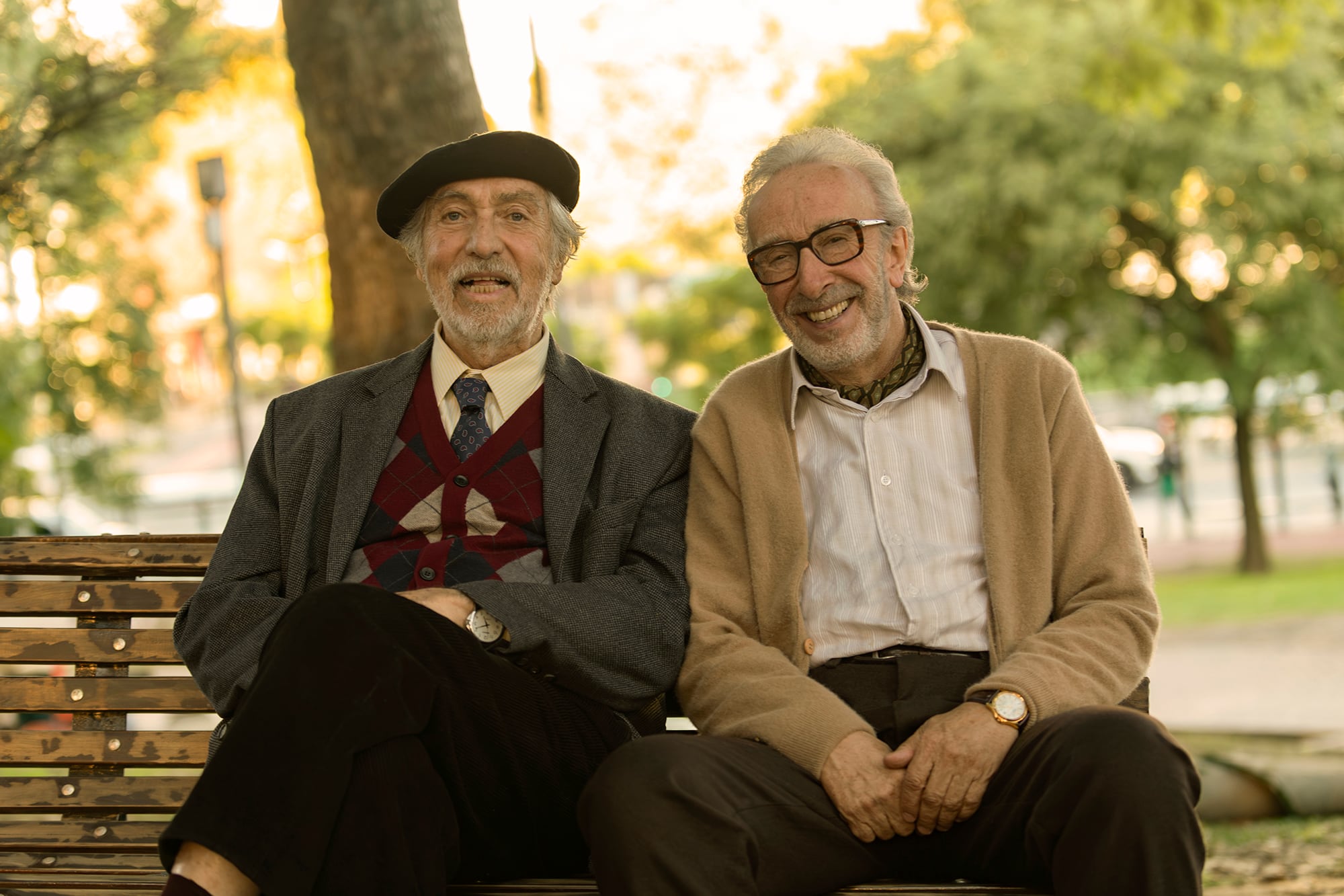 El actor Luis Brandoni falleció a los 86 años, generando múltiples homenajes en redes sociales.