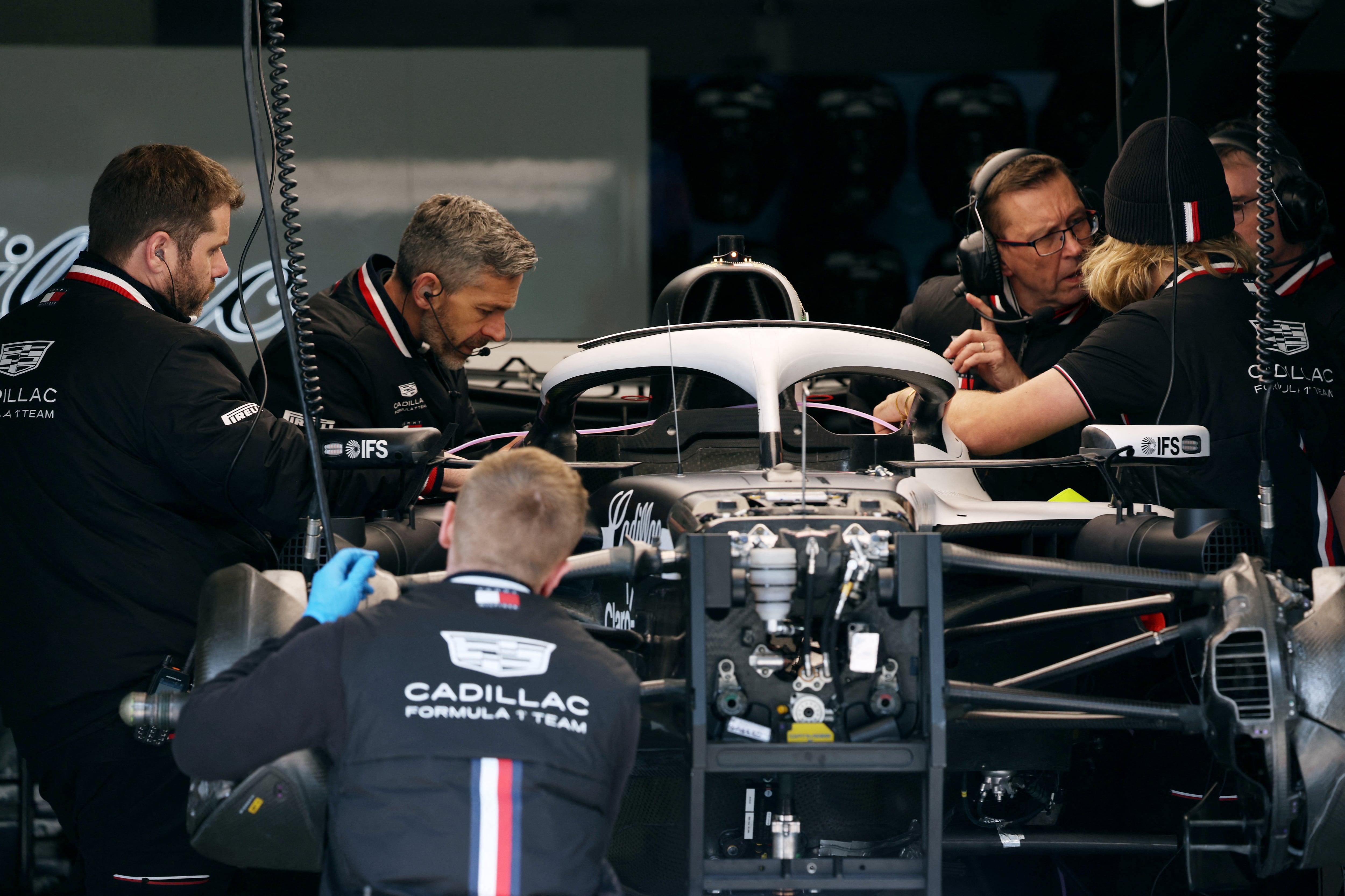 Cadillac y 'Checo' Pérez buscan un salto en rendimiento para Miami.