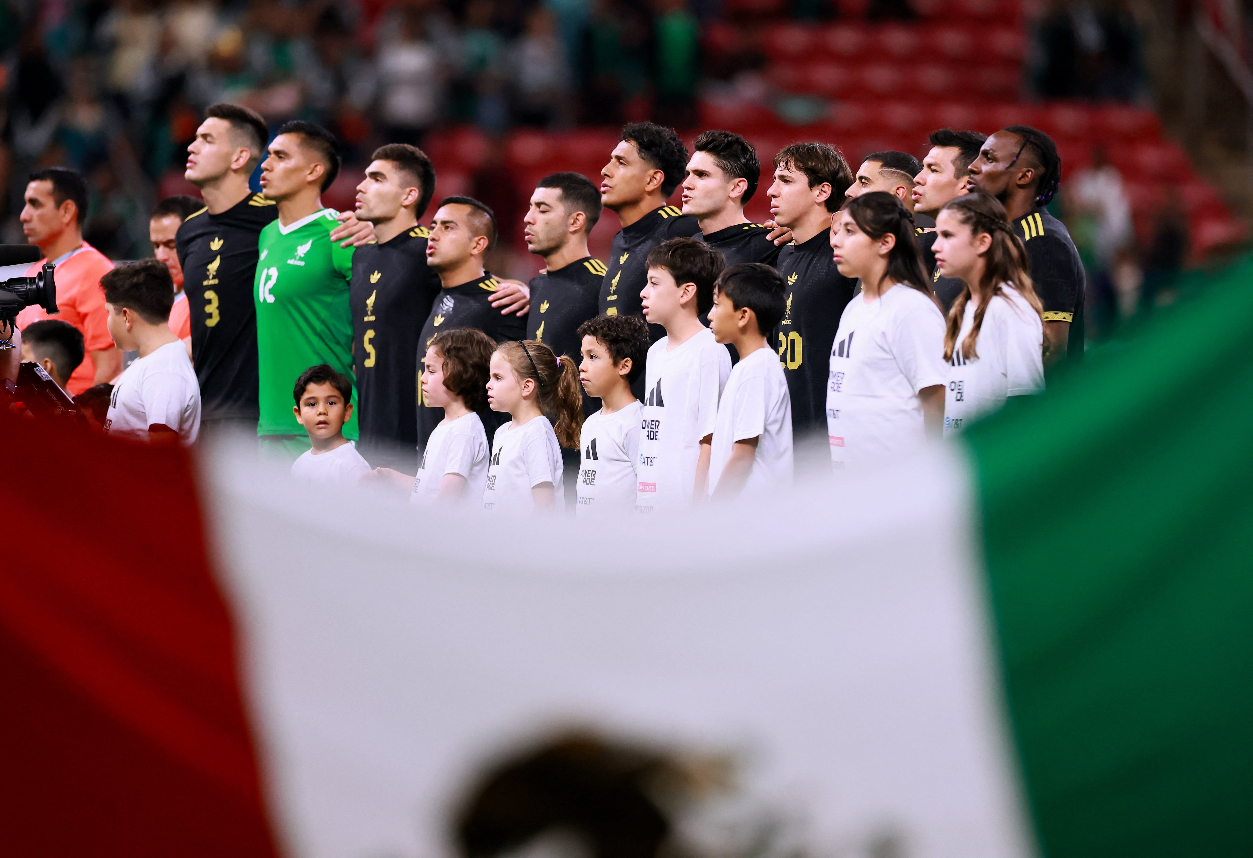 El Tri cae un lugar en el ranking FIFA, generando inquietud a meses del Mundial 2026.