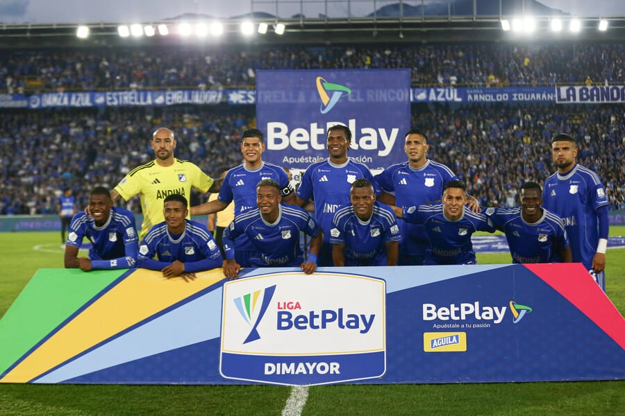 El partido fue suspendido por mal clima y se jugará el lunes a las 3:00 p.m.