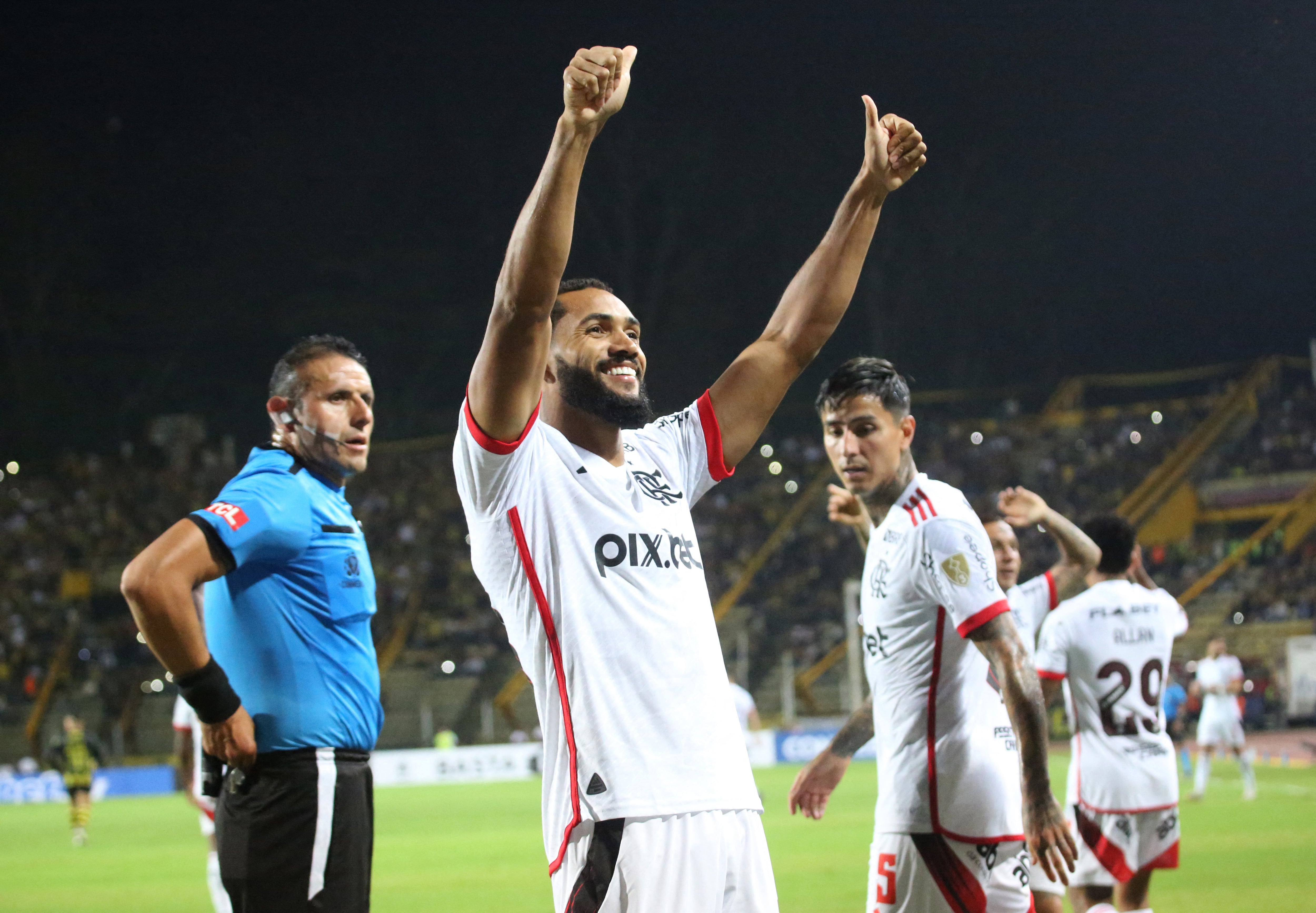 Pumas incorpora cuatro jugadores para revitalizar su plantilla y aspirar a títulos en 2026.