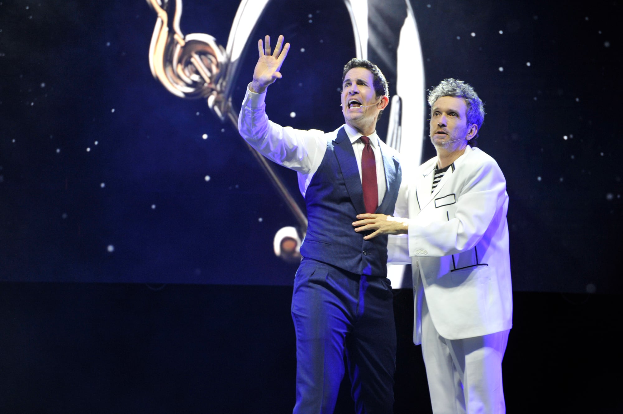 La ceremonia celebró un siglo de teatro musical con importantes premios.