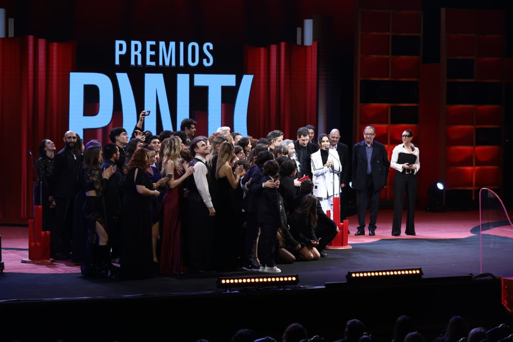 El Teatro Col&oacute;n fue el escenario de la primera entrega de los Premios Pinti, un nuevo reconocimiento al teatro argentino.