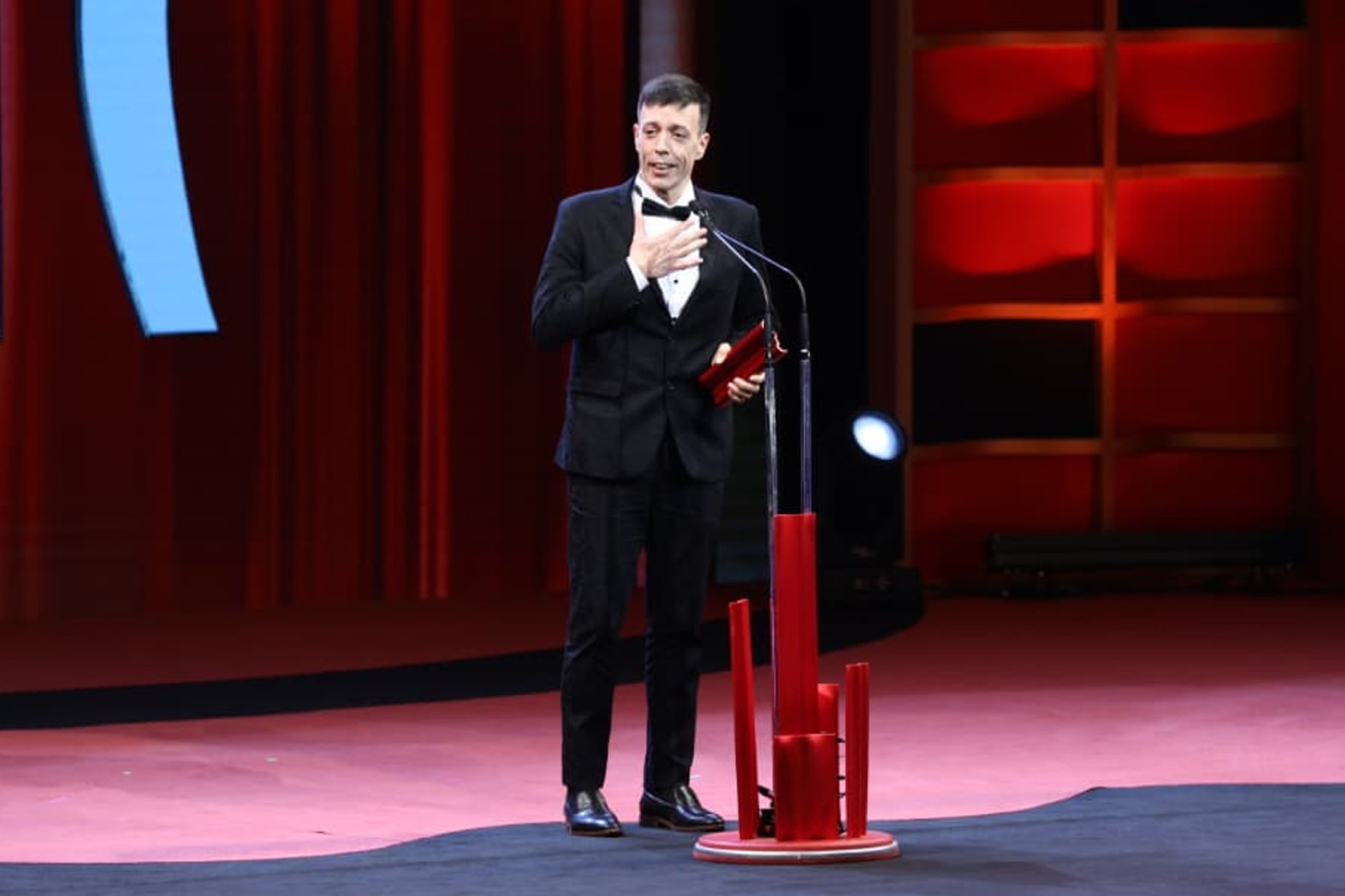 El Teatro Col&oacute;n fue el escenario de la primera entrega de los Premios Pinti, un nuevo reconocimiento al teatro argentino.