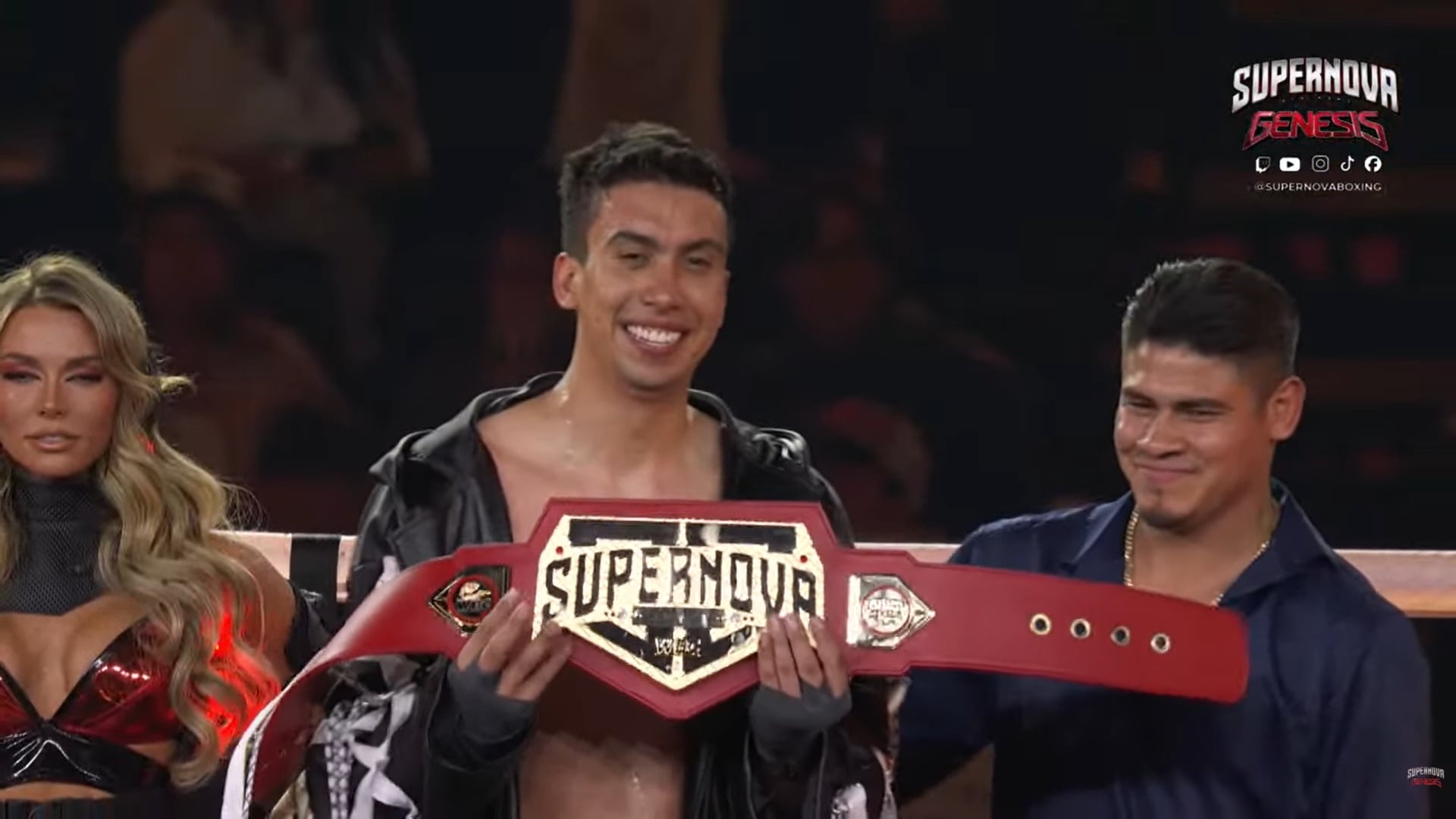 Car&iacute;n Le&oacute;n tuvo que cantar a capela debido a fallos de audio en Supernova G&eacute;nesis.