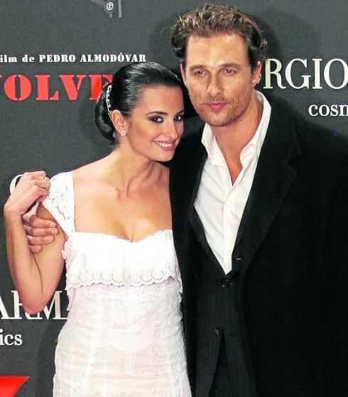 Revisitamos romances de celebridades que han quedado en el olvido.