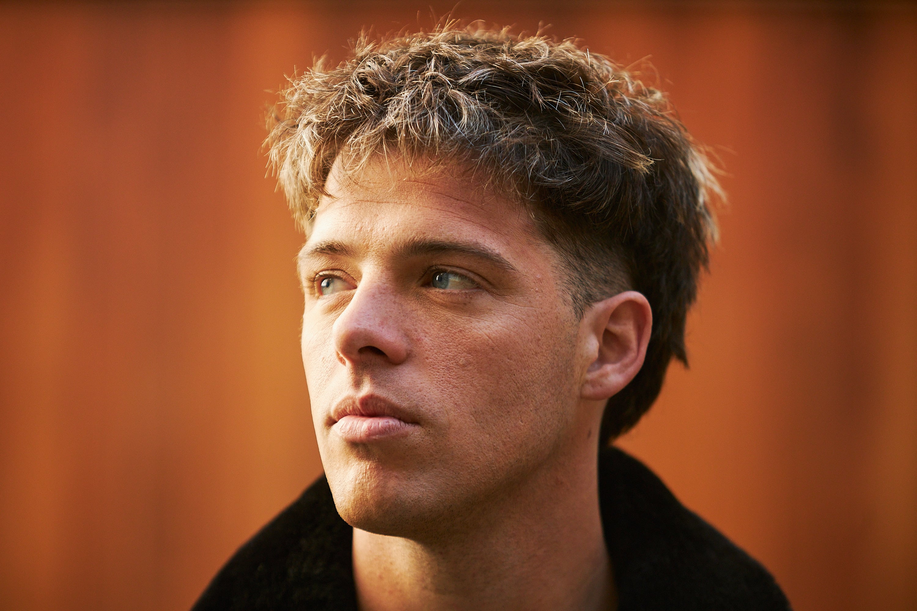 El influencer defendió su labor tras acusaciones de irregularidades en una colecta para un refugio de animales.