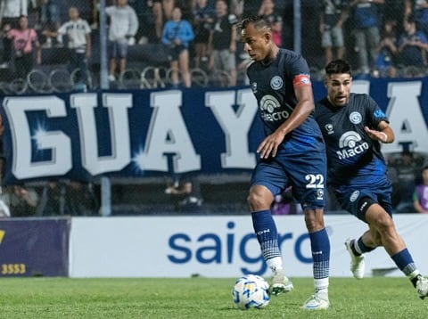El futbolista Sebastián Villa expresa su deseo de volver a la Tricolor mientras destaca en Independiente Rivadavia.