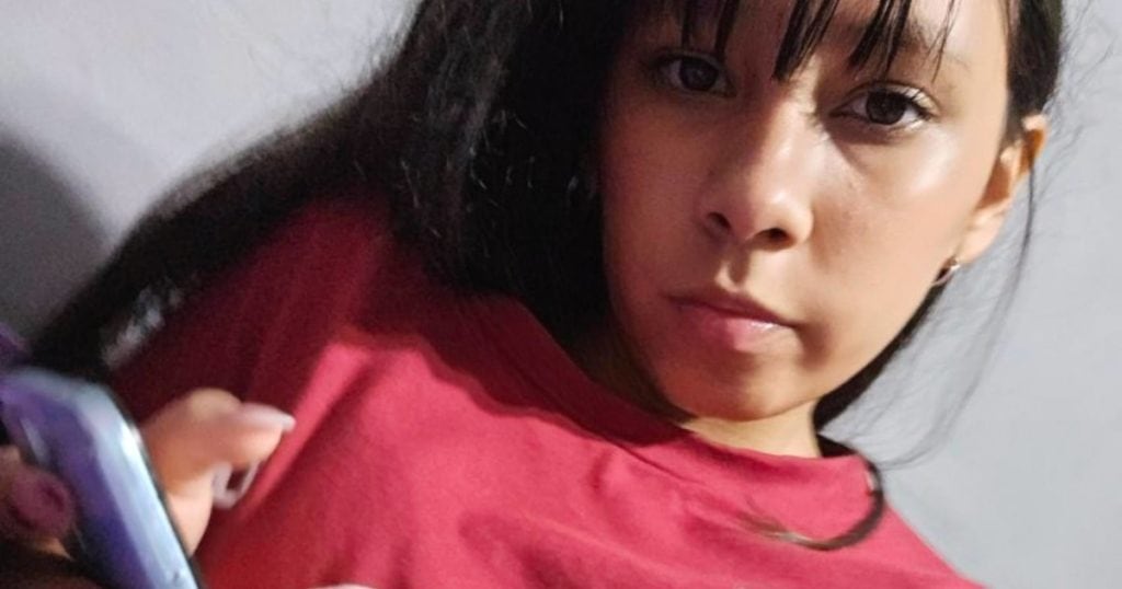 La cantante Tini Stoessel se suma al reclamo por los femicidios en Argentina tras la muerte de Agostina Vega.
