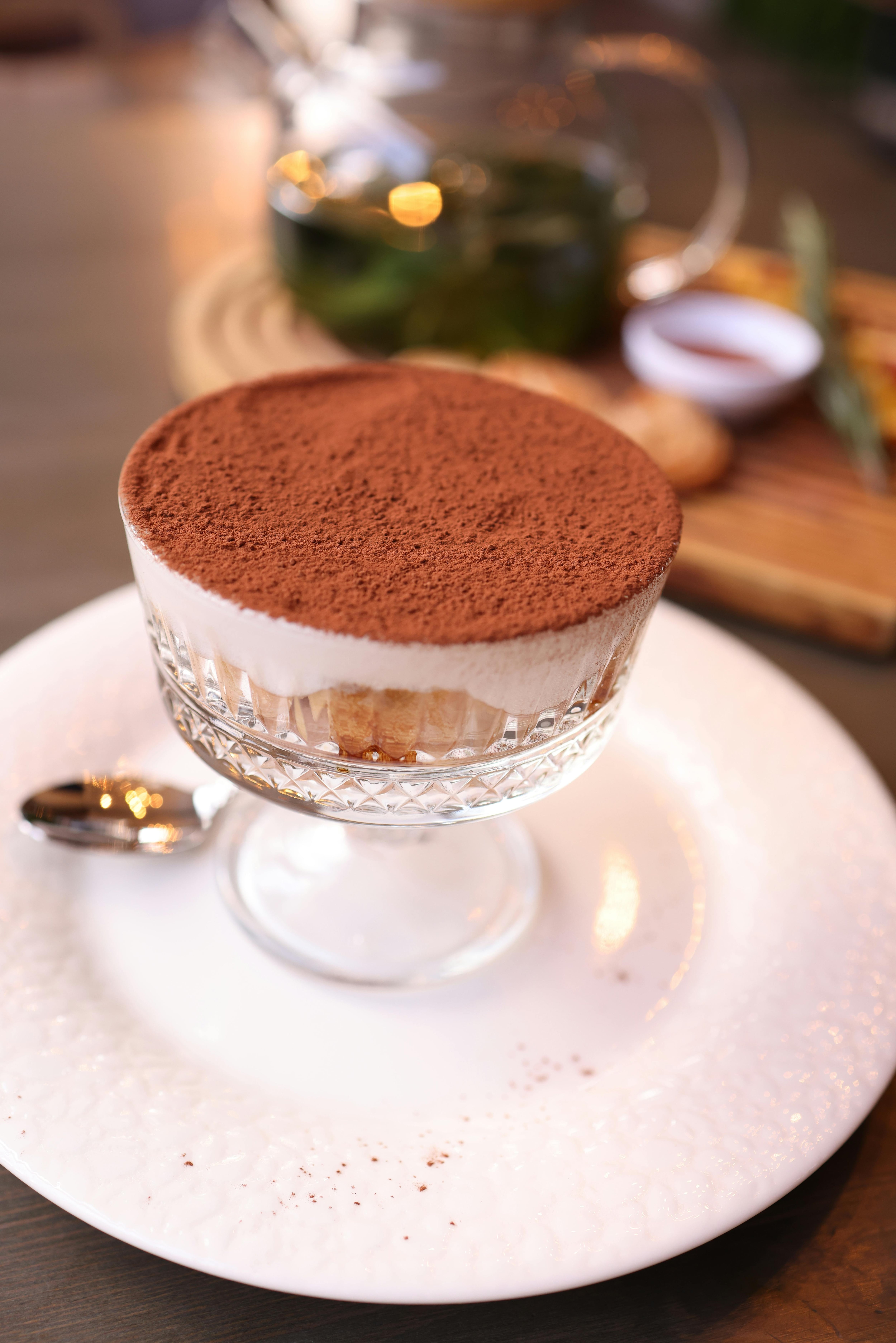 Descubre cómo preparar un delicioso tiramisú sin azúcar ni harina en solo cinco minutos.