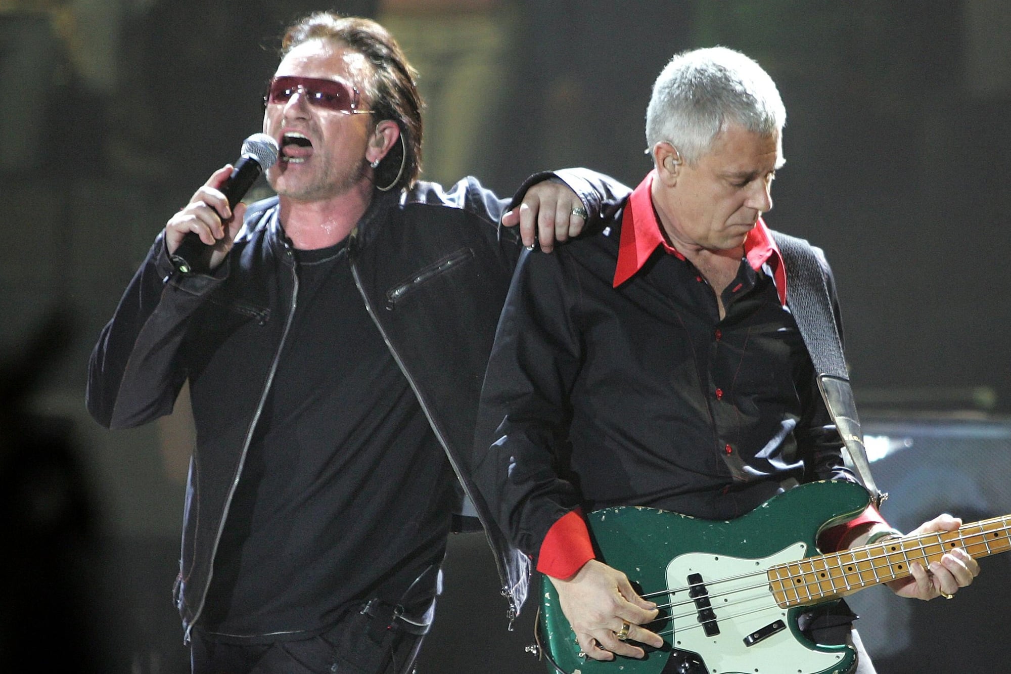 La banda irlandesa U2 lanza un EP con seis canciones marcadas por la urgencia política.
